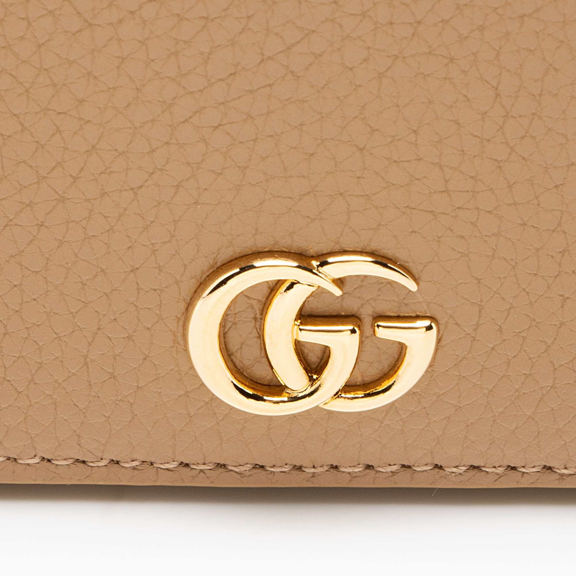 Gucci Grained Calfskin Bicolor GG Marmont Mini Wallet on Chain