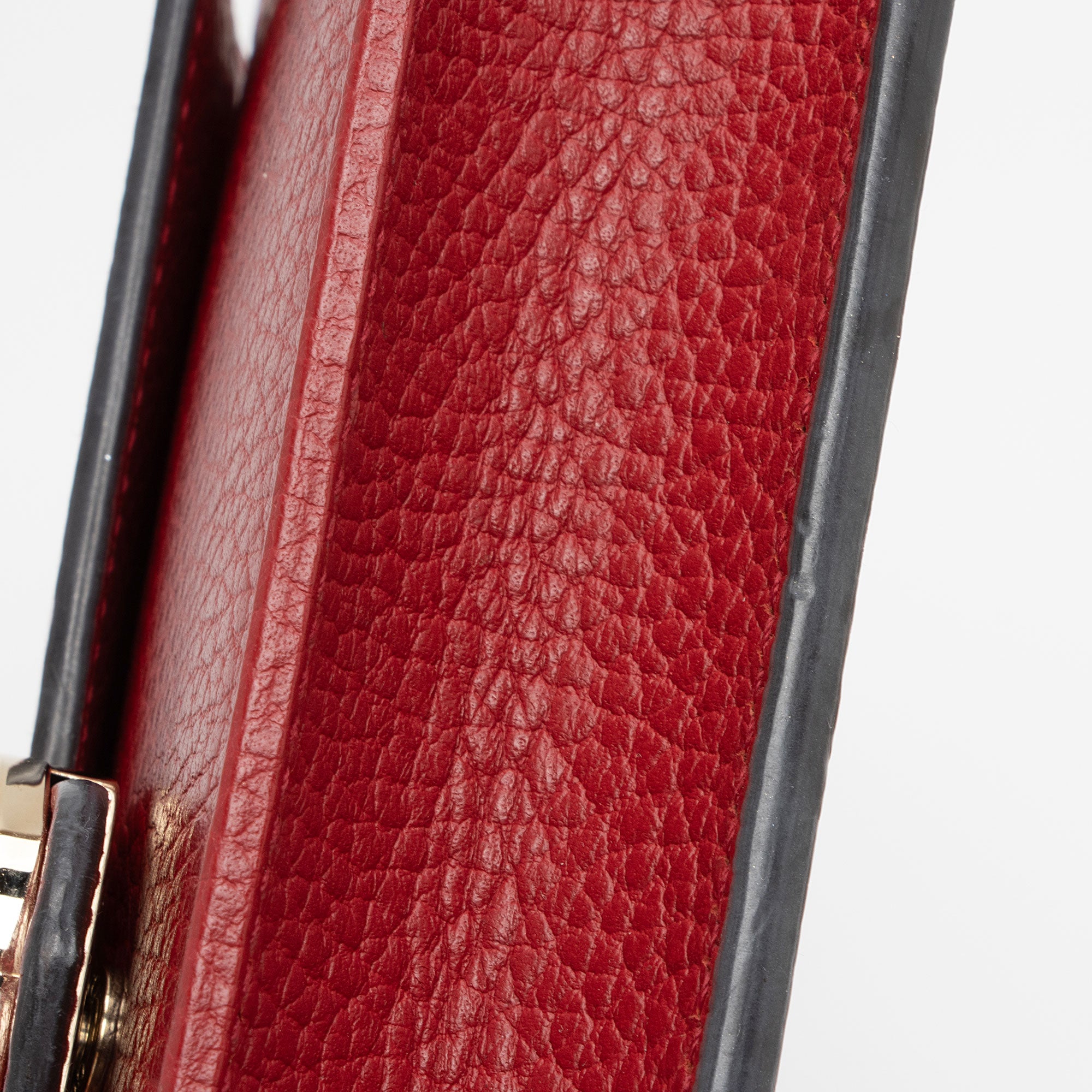 Gucci Grained Calfskin Interlocking G Chain Wallet (SHF-SJaalH)