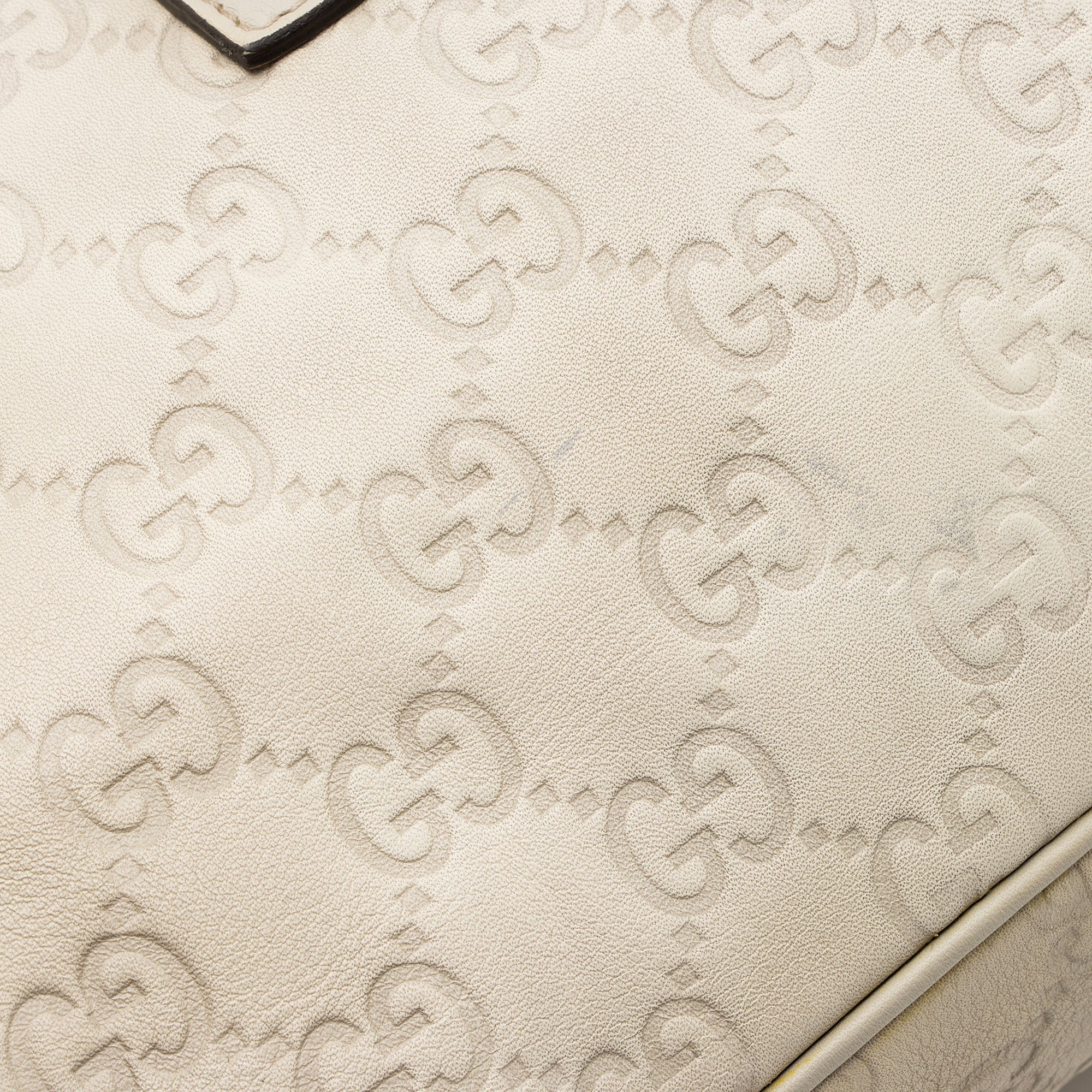 Gucci Guccissima Leather Abbey Medium Hobo