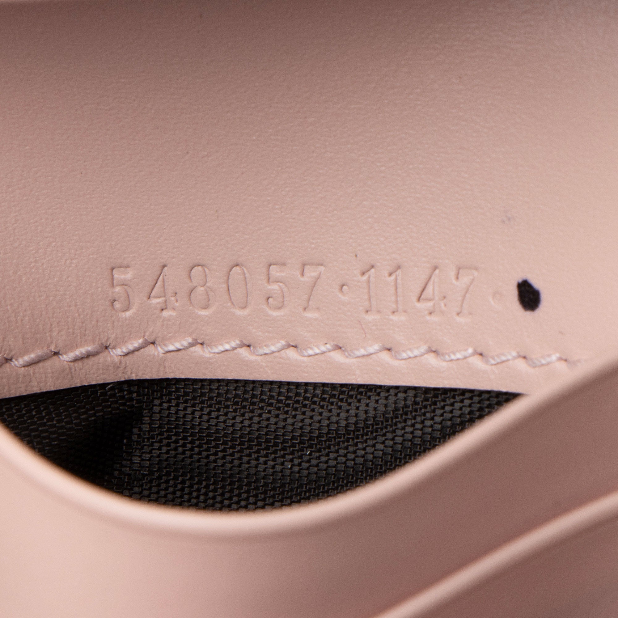 Gucci Guccissima Leather Crystal Cat Card Case (SHF-hencsi)