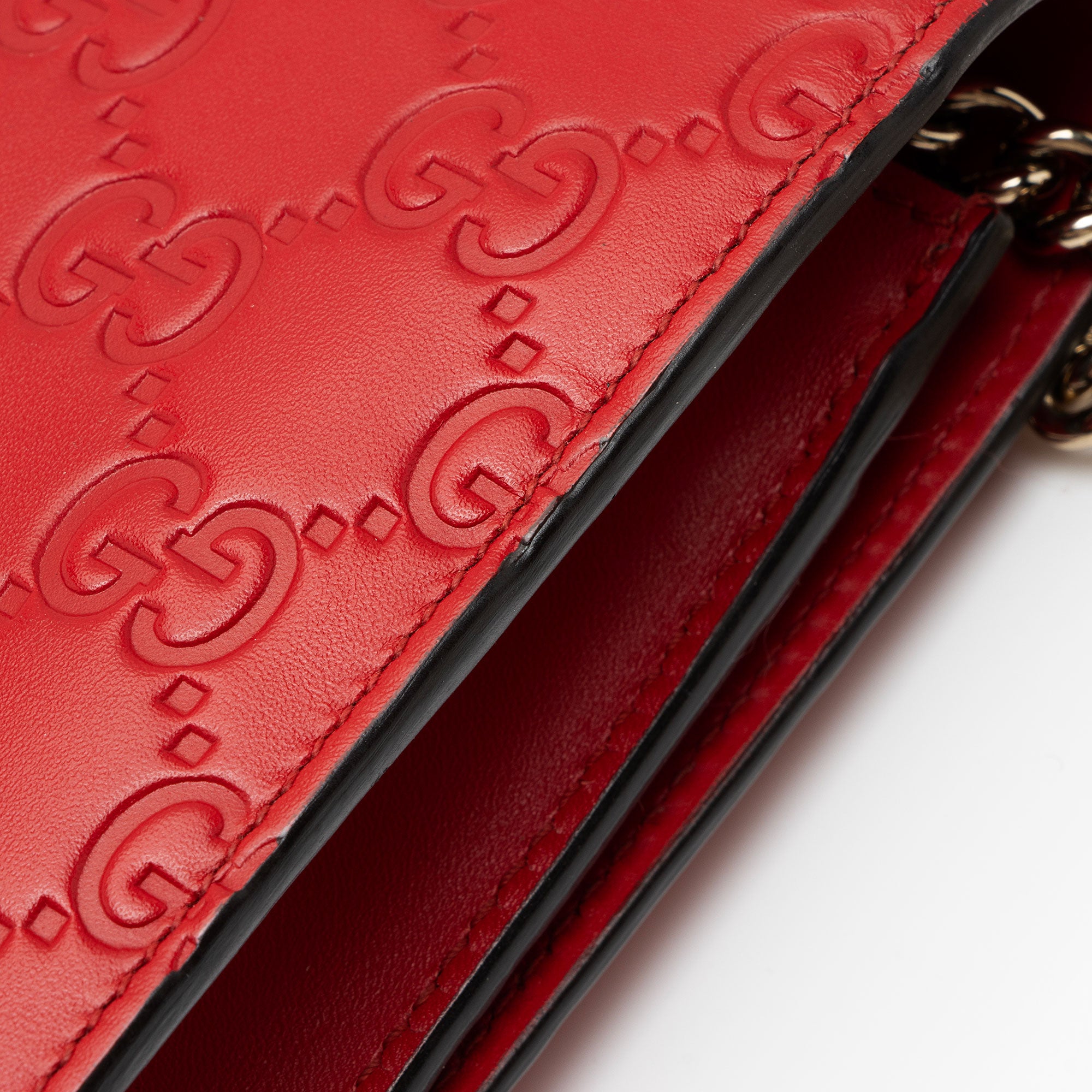 Gucci Guccissima Leather Signature Bow Mini Wallet on Chain