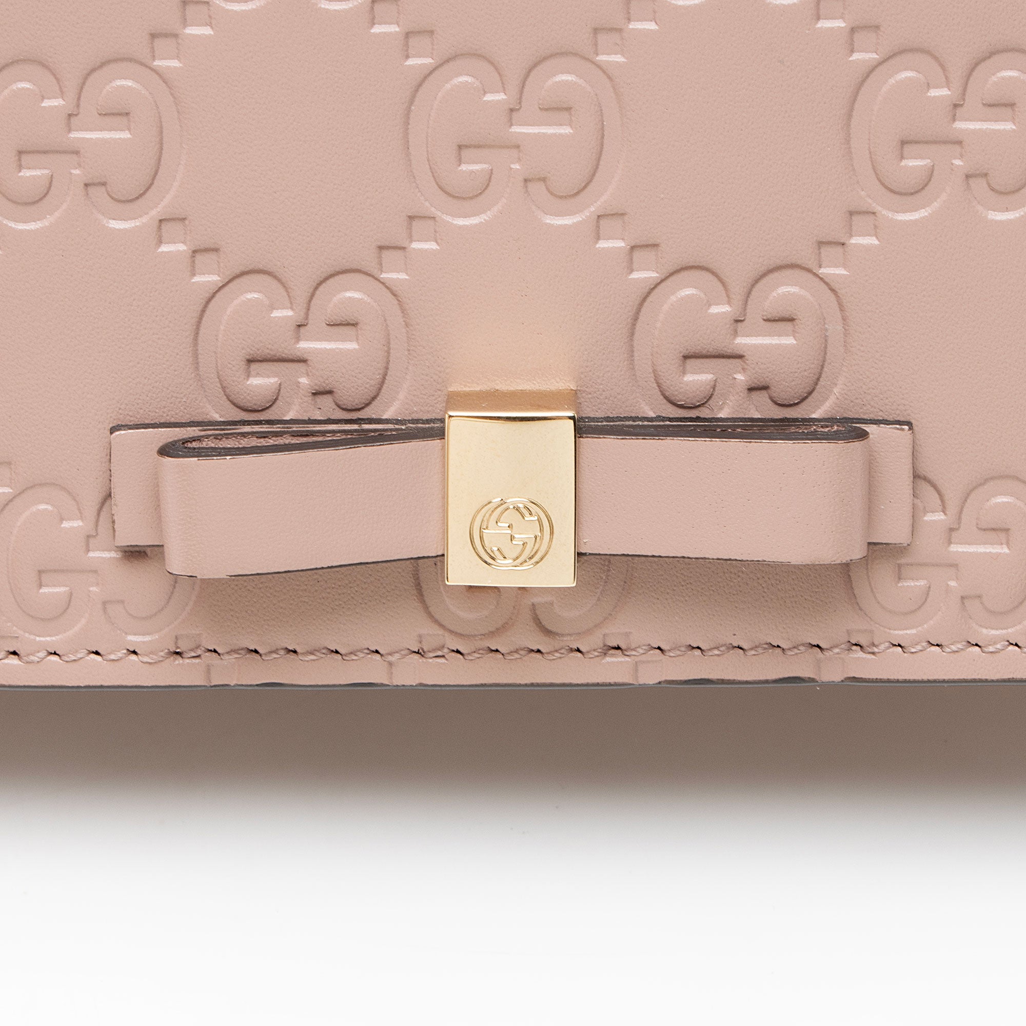 Gucci Guccissima Leather Signature Bow Mini Wallet on Chain