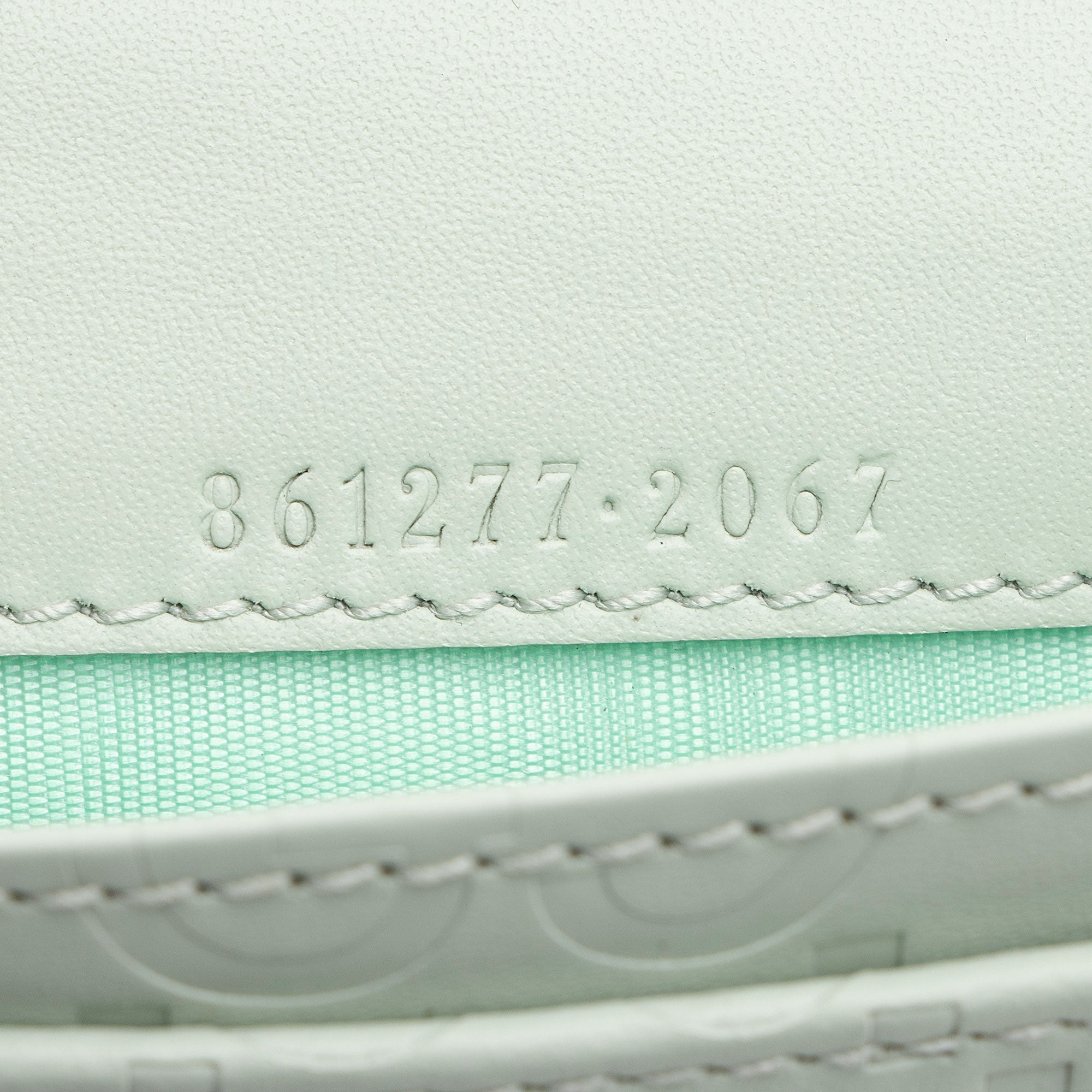 Gucci Jumbo GG Leather Card Case