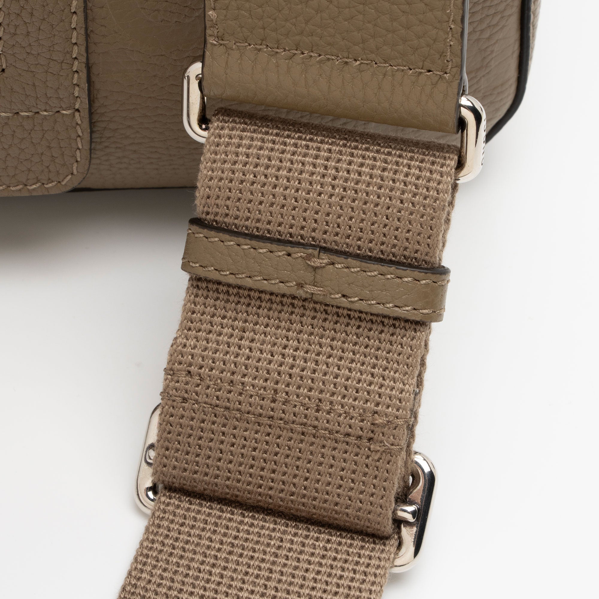 Gucci Jumbo GG Leather Small Duffle Bag (SHF-sZdAaV)