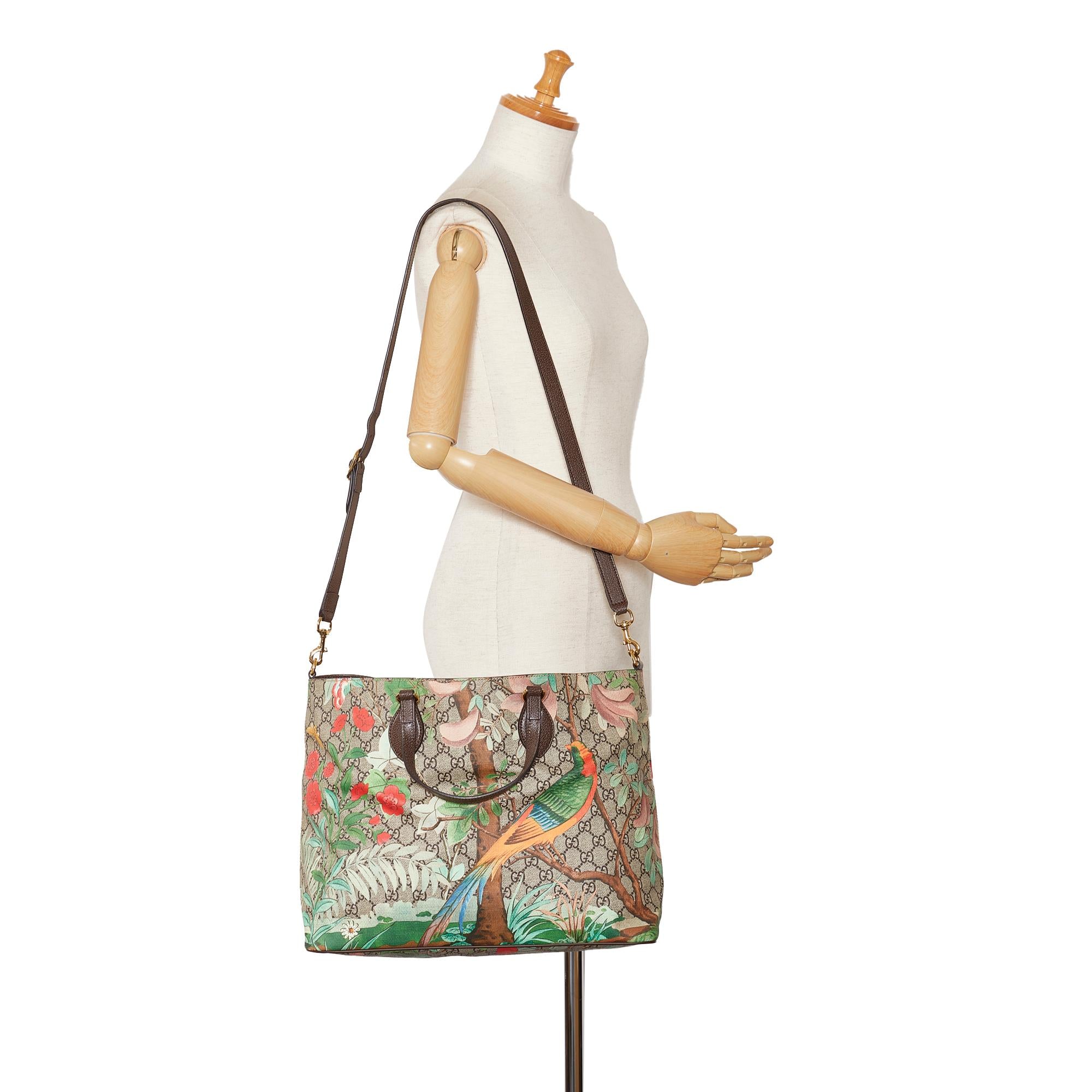 Gucci Large GG Supreme Tian Soft Convertible Tote (SHG-POdXKO)