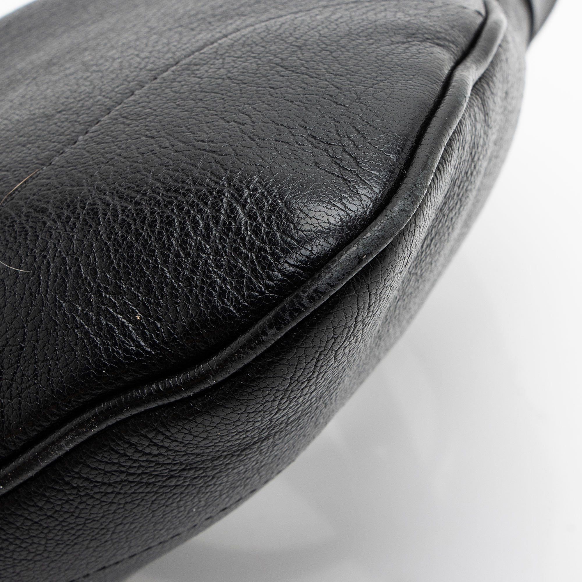 Gucci Leather Aphrodite Medium Shoulder Bag