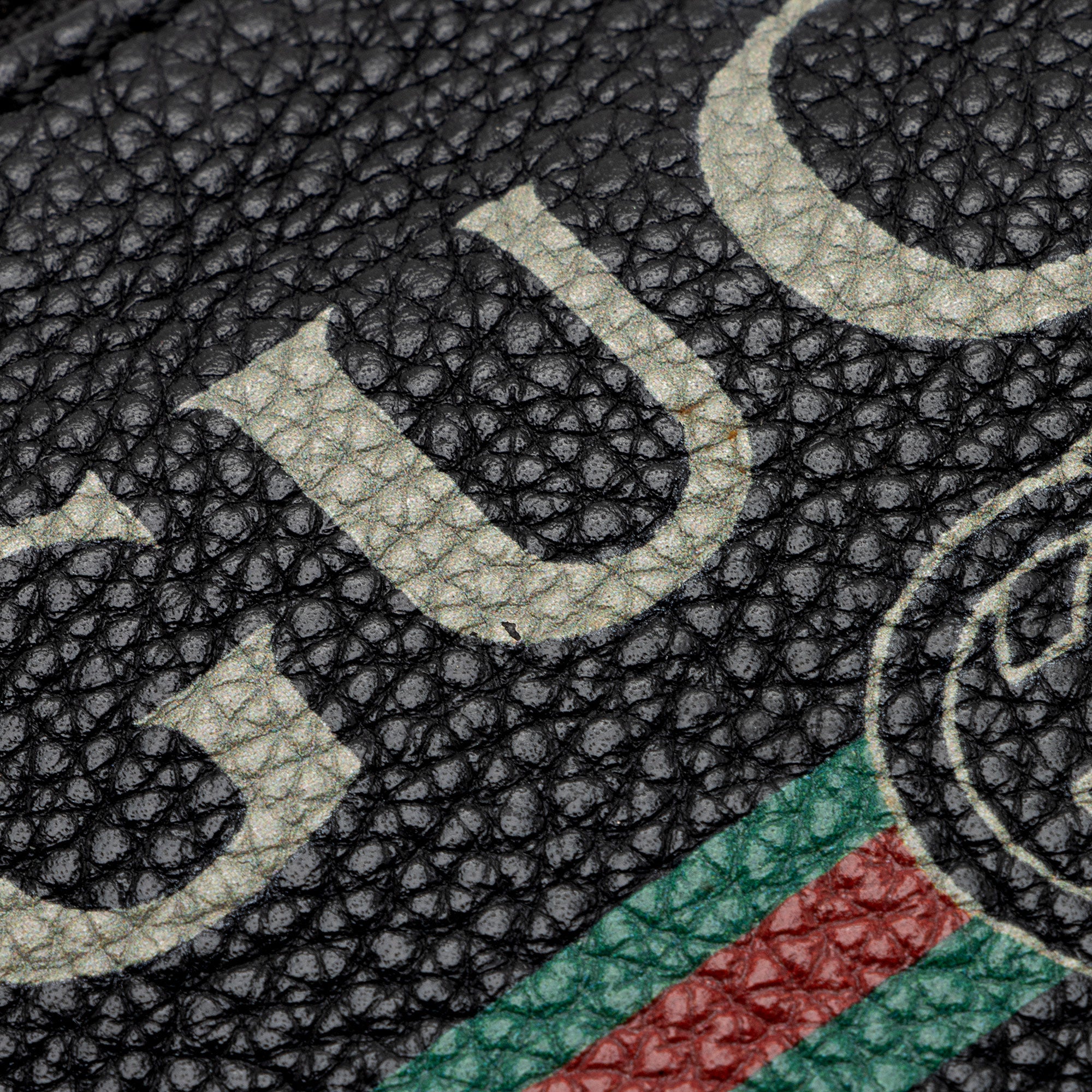 Gucci Leather Logo Belt Bag (SHF-NyrC5V)