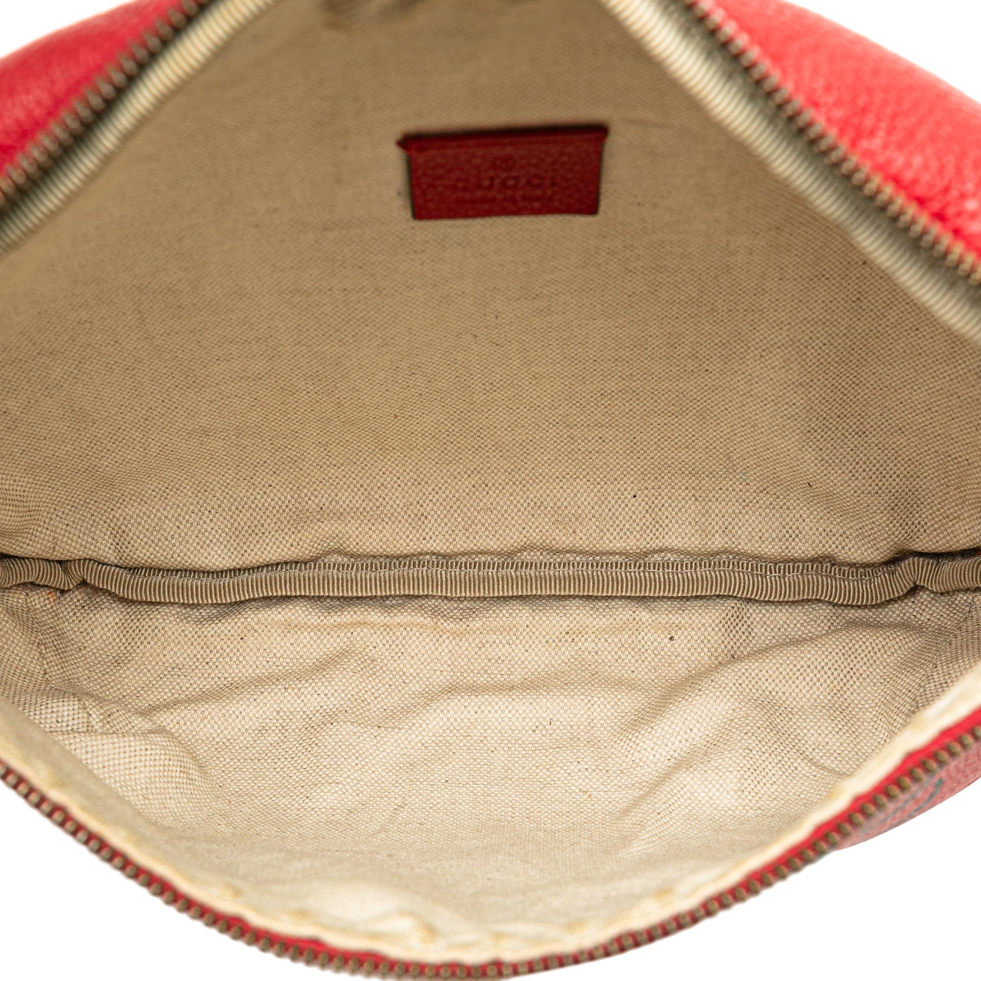 Gucci Leather Logo Belt Bag (SHG-sHPARA)