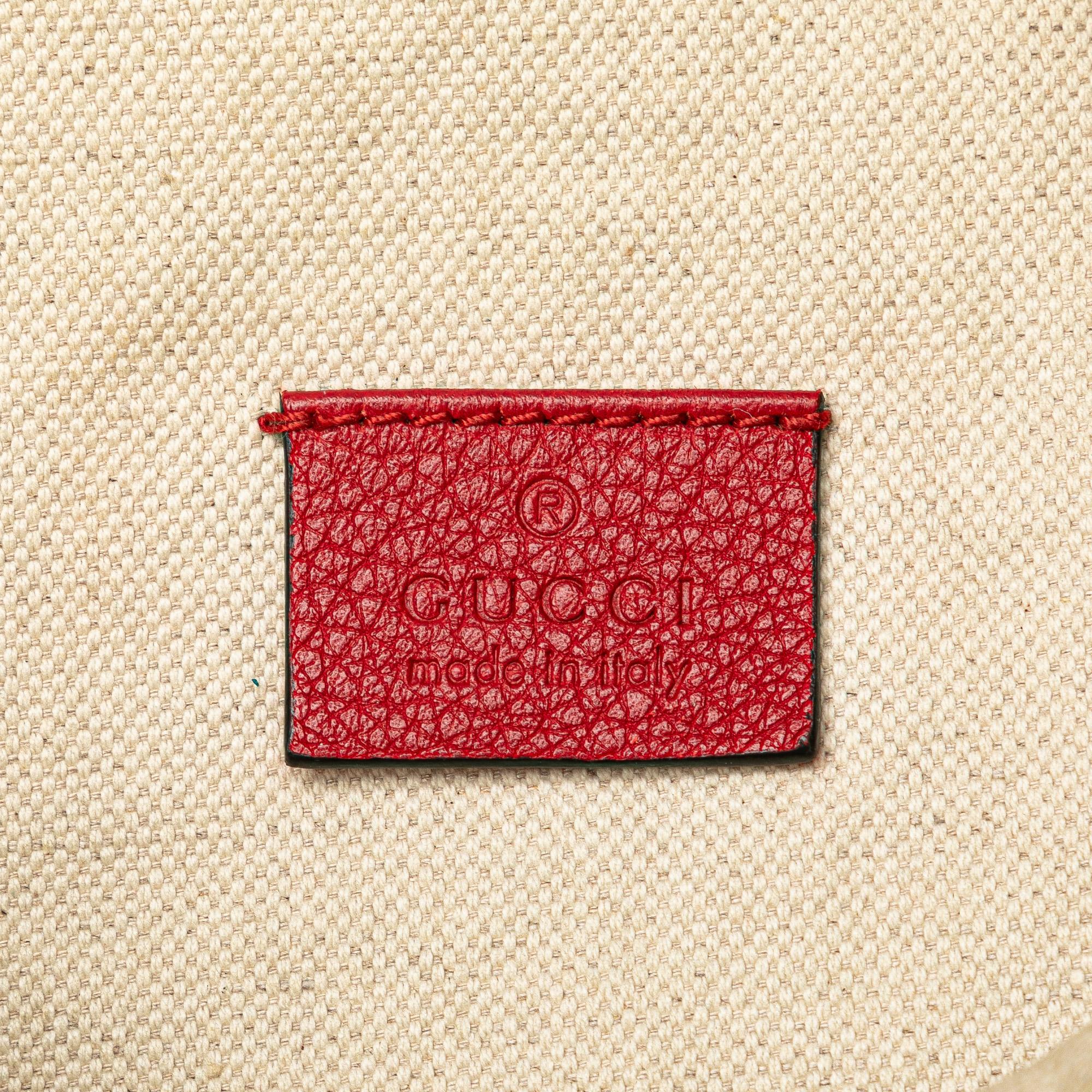 Gucci Leather Logo Belt Bag (SHG-sHPARA)