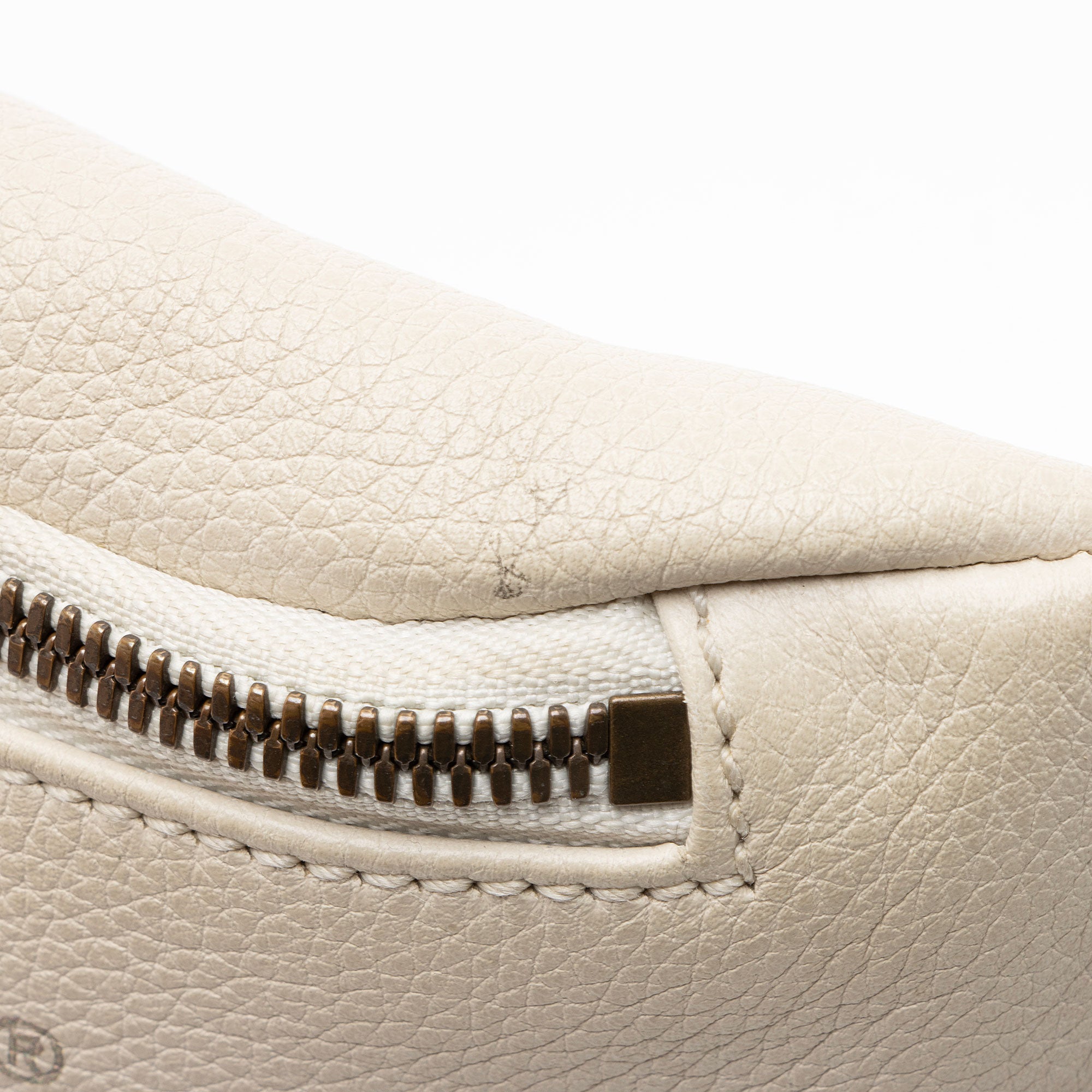 Gucci Leather Logo Belt Bag