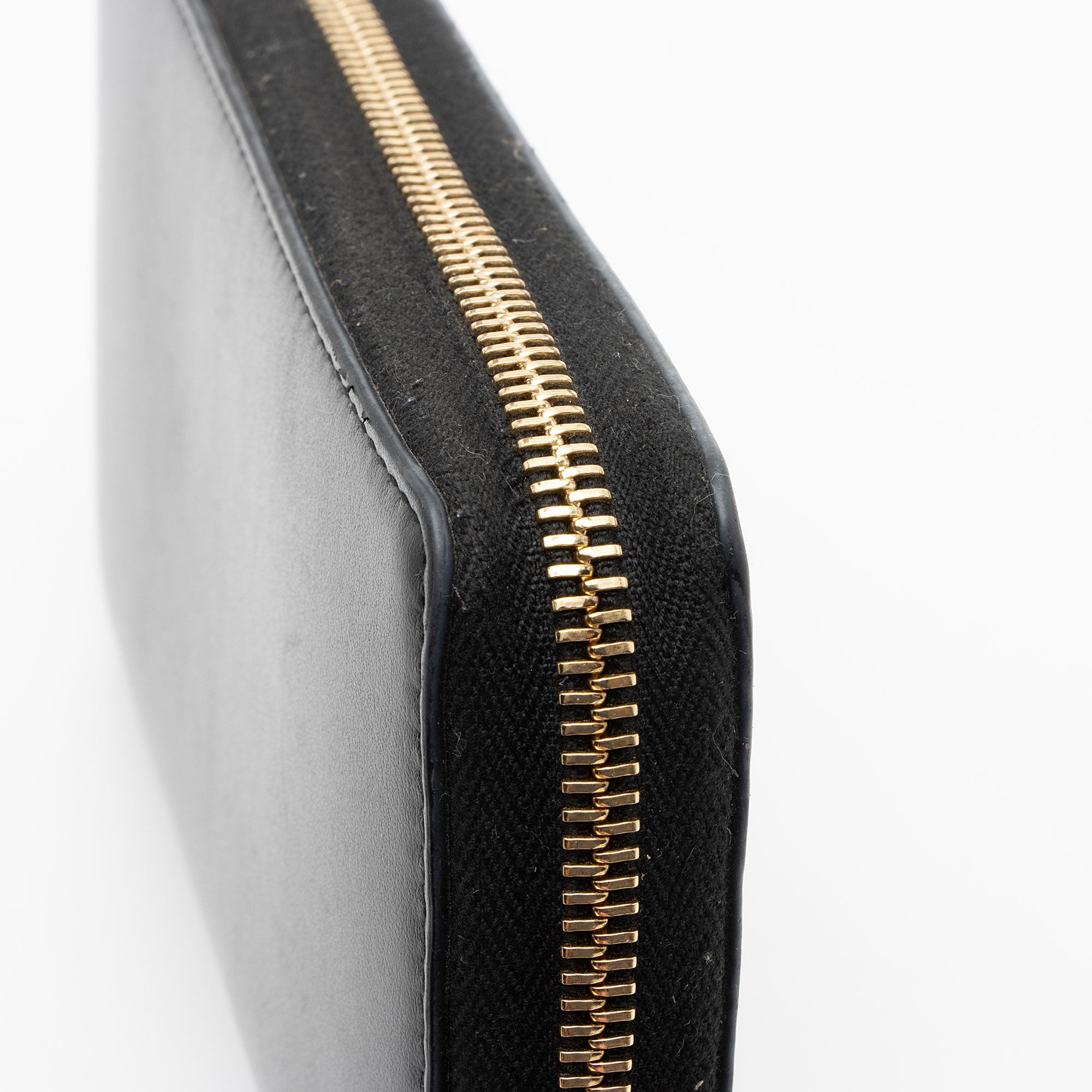 Gucci Leather Logo Print Zip Around Wallet