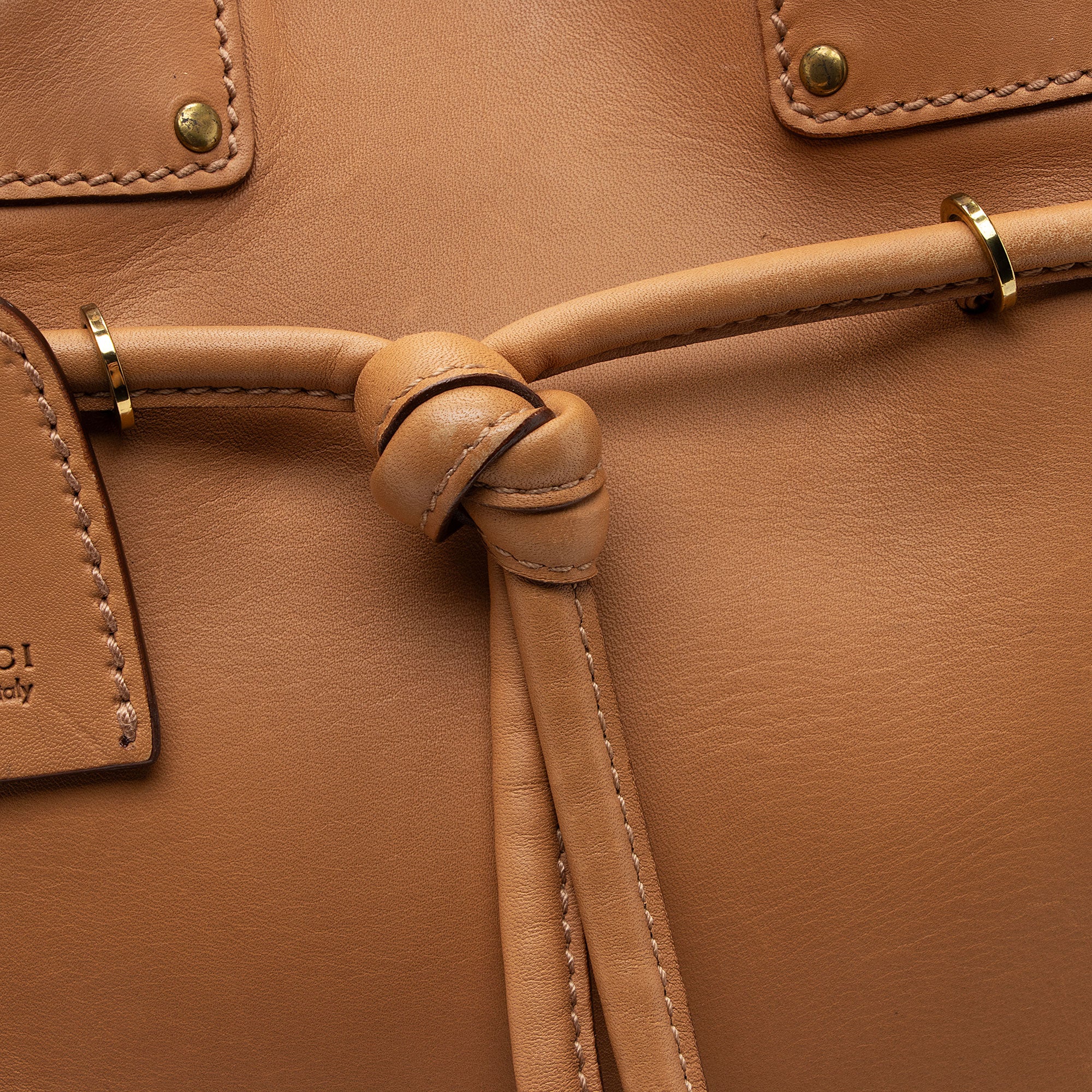 Gucci Leather Drawstring N/S Tote (SHF-33ZFKH)