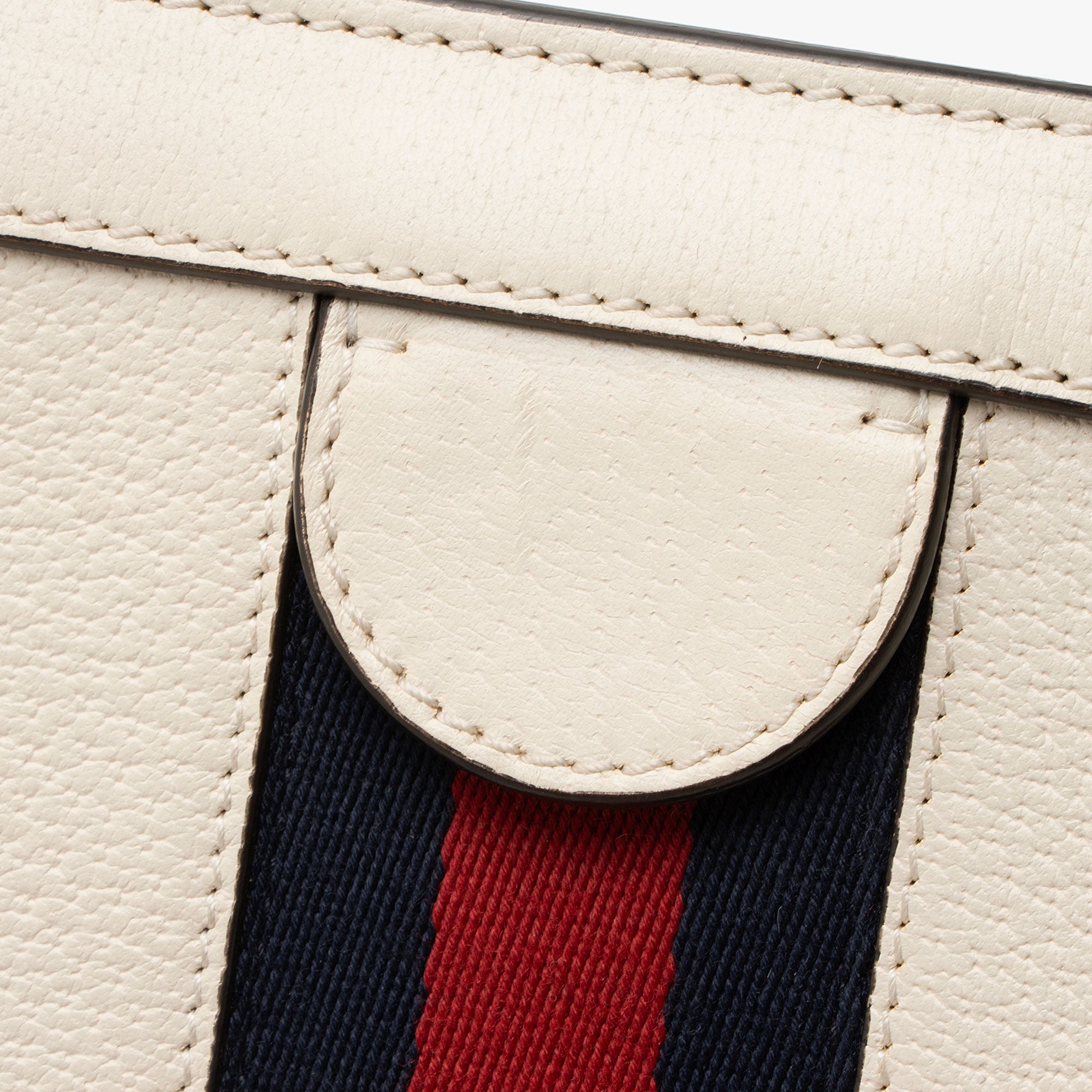 Gucci Leather Ophidia Medium Chain Shoulder Bag