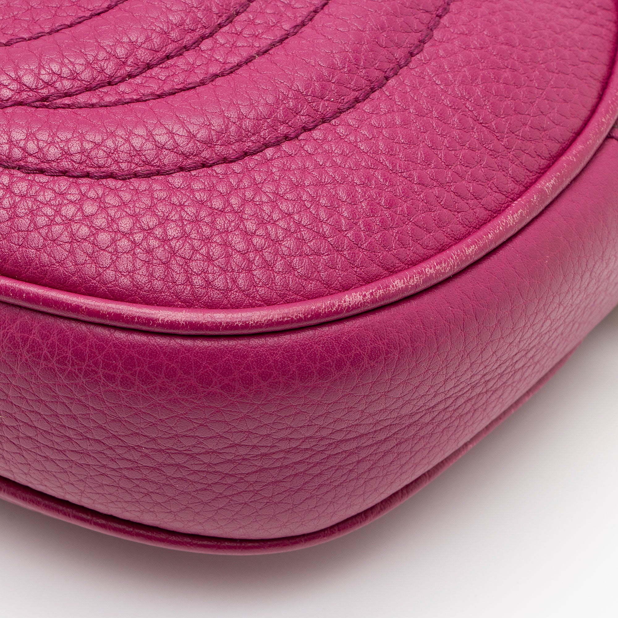 Gucci Leather Soho Mini Chain Bag (SHF-8kN0JE)
