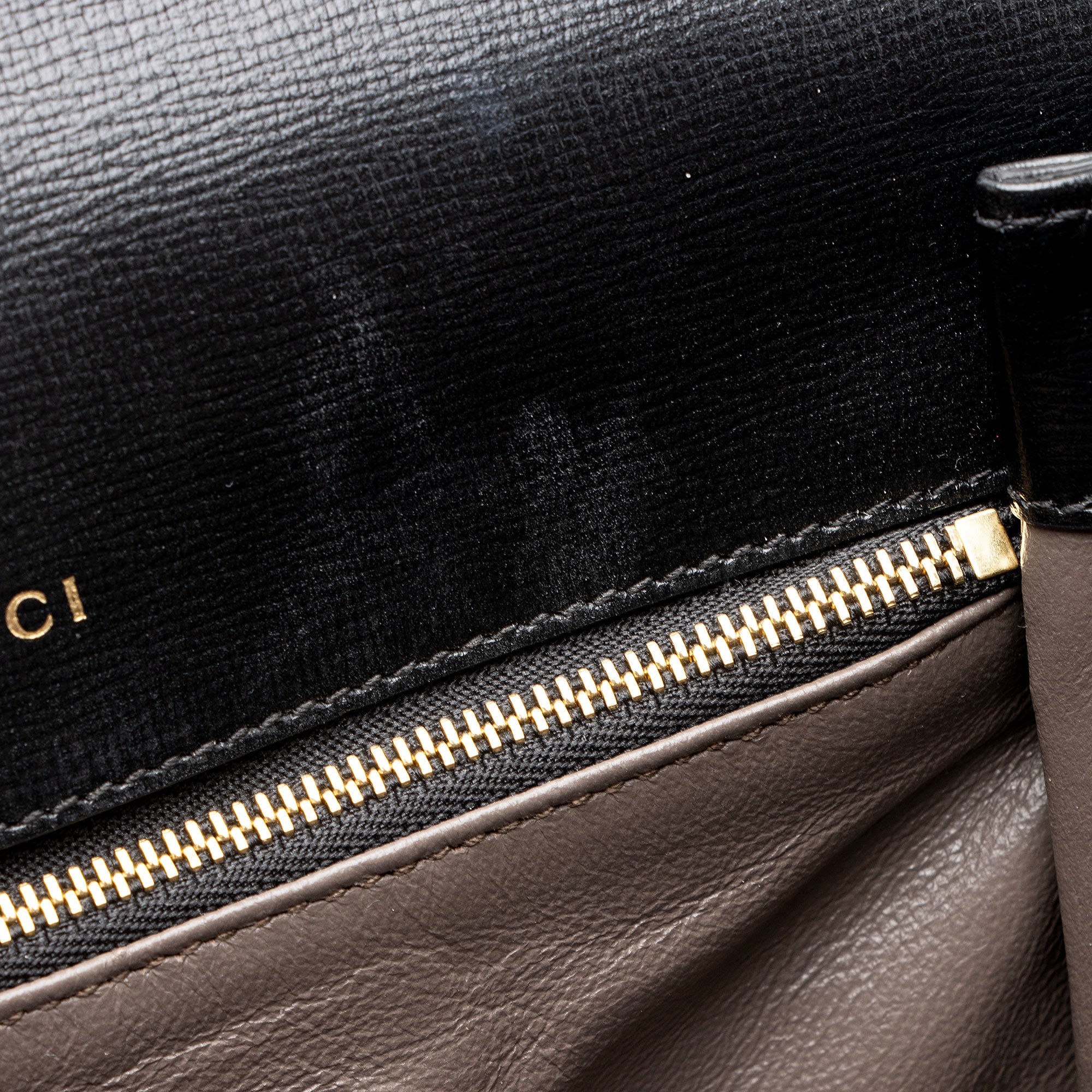 Gucci Leather Sylvie 1969 Small Shoulder Bag (SHF-Dygrqc)