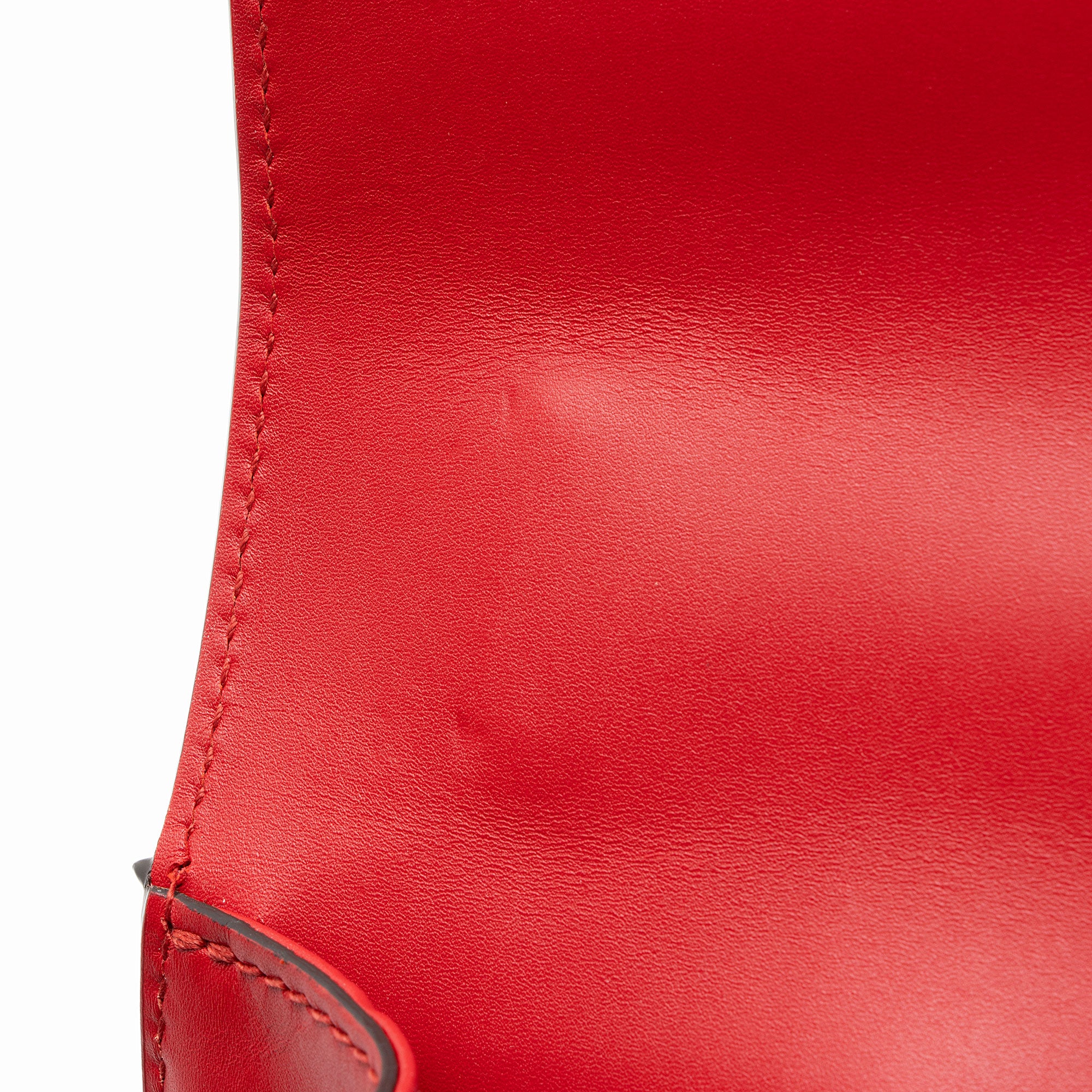 Gucci Leather Sylvie Mini Chain Bag