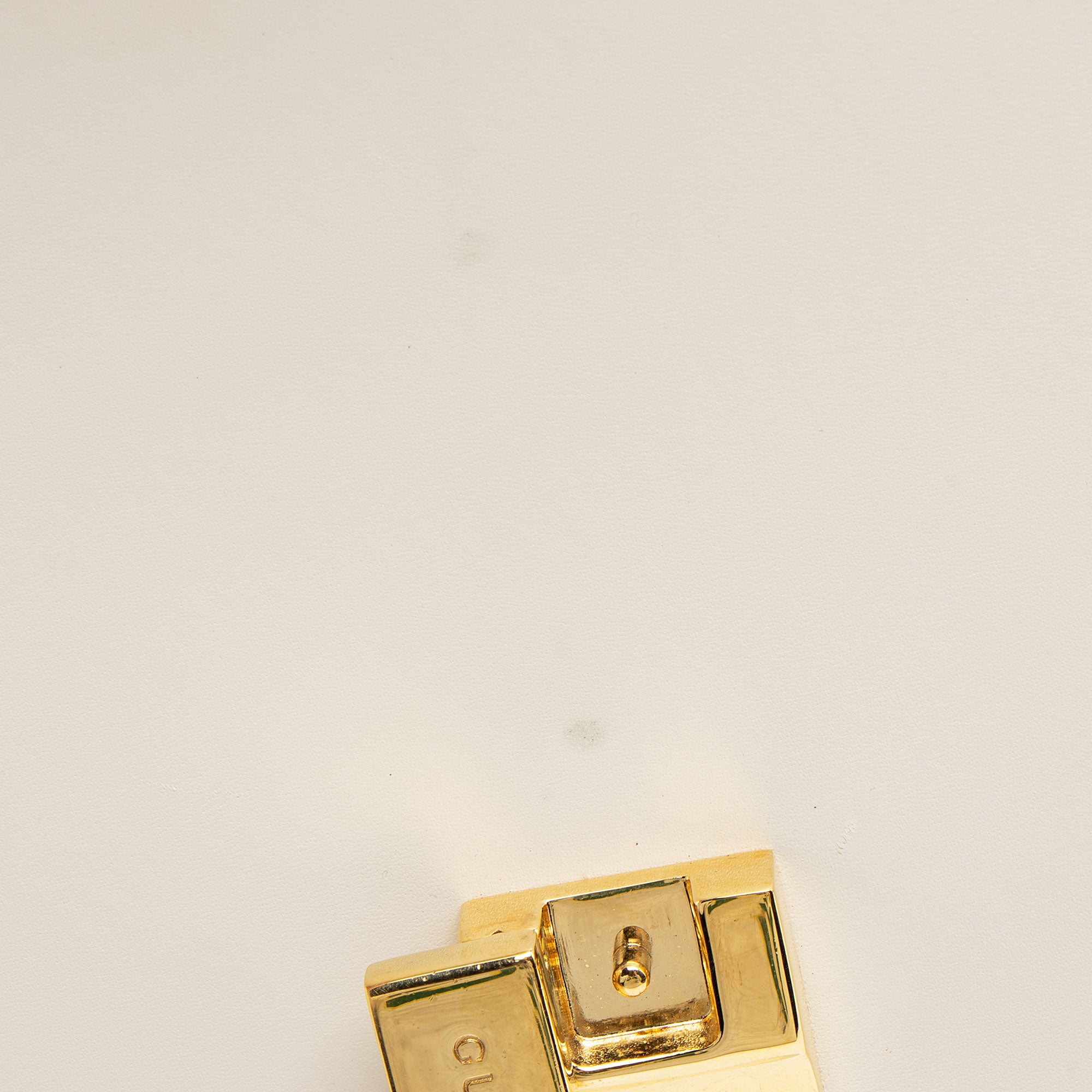 Gucci Leather Sylvie Mini Chain Bag