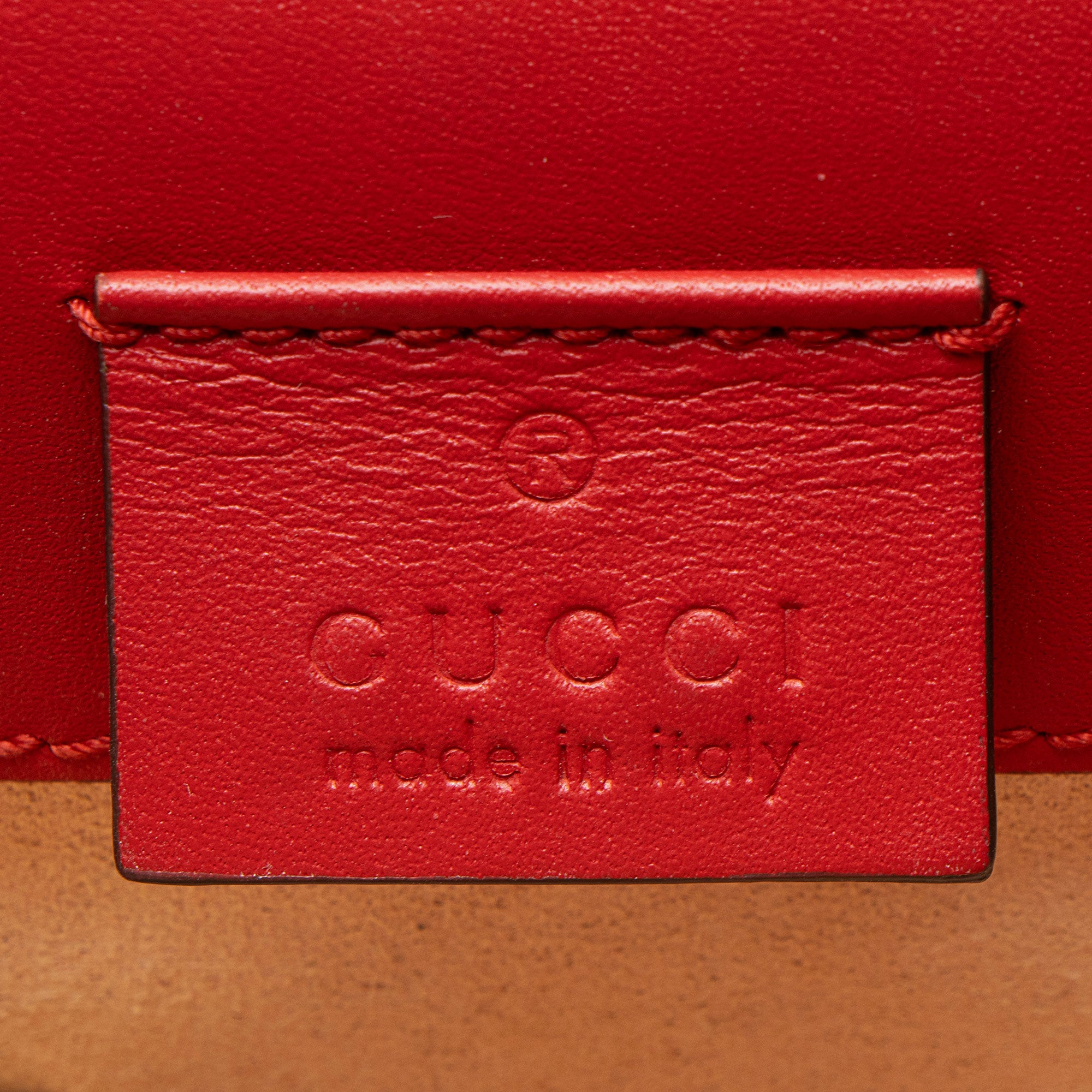 Gucci Leather Sylvie Super Mini Bag