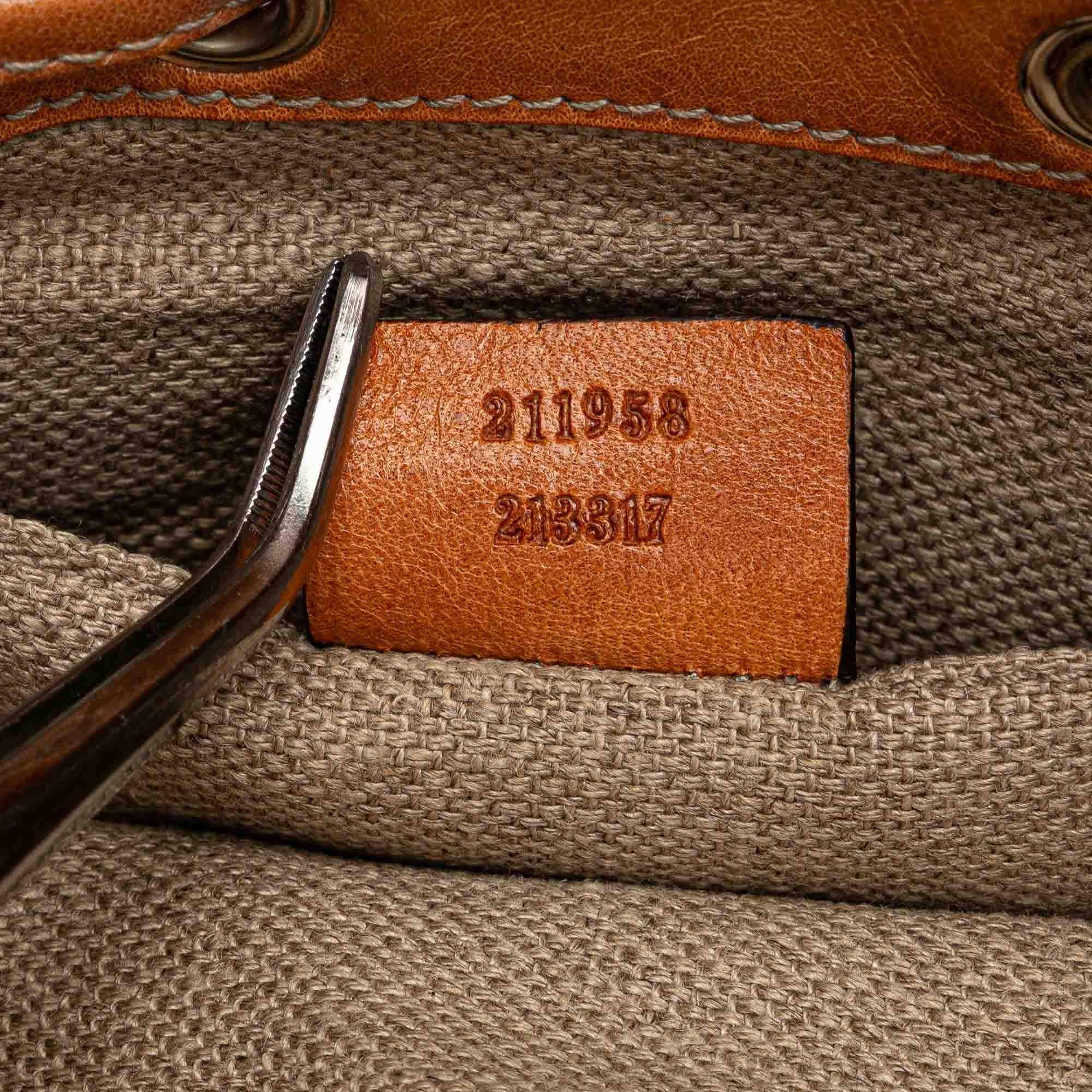 Gucci Leather Tattoo Heart Tribeca Crossbody (SHG-DWNAXw)