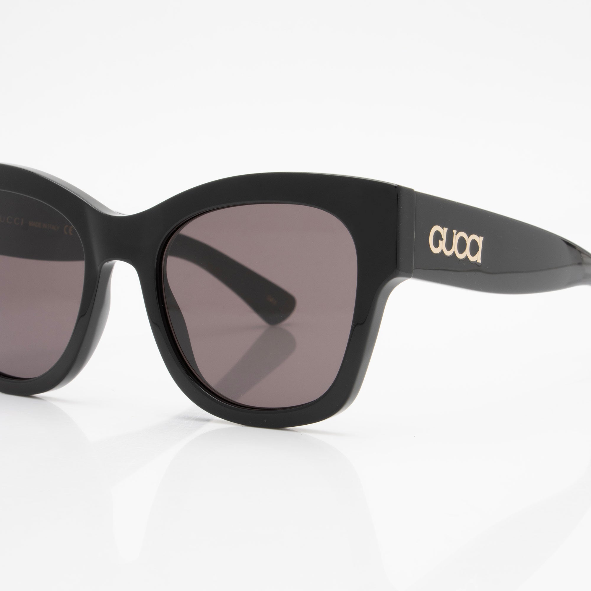 Gucci Logo Butterfly Sunglasses