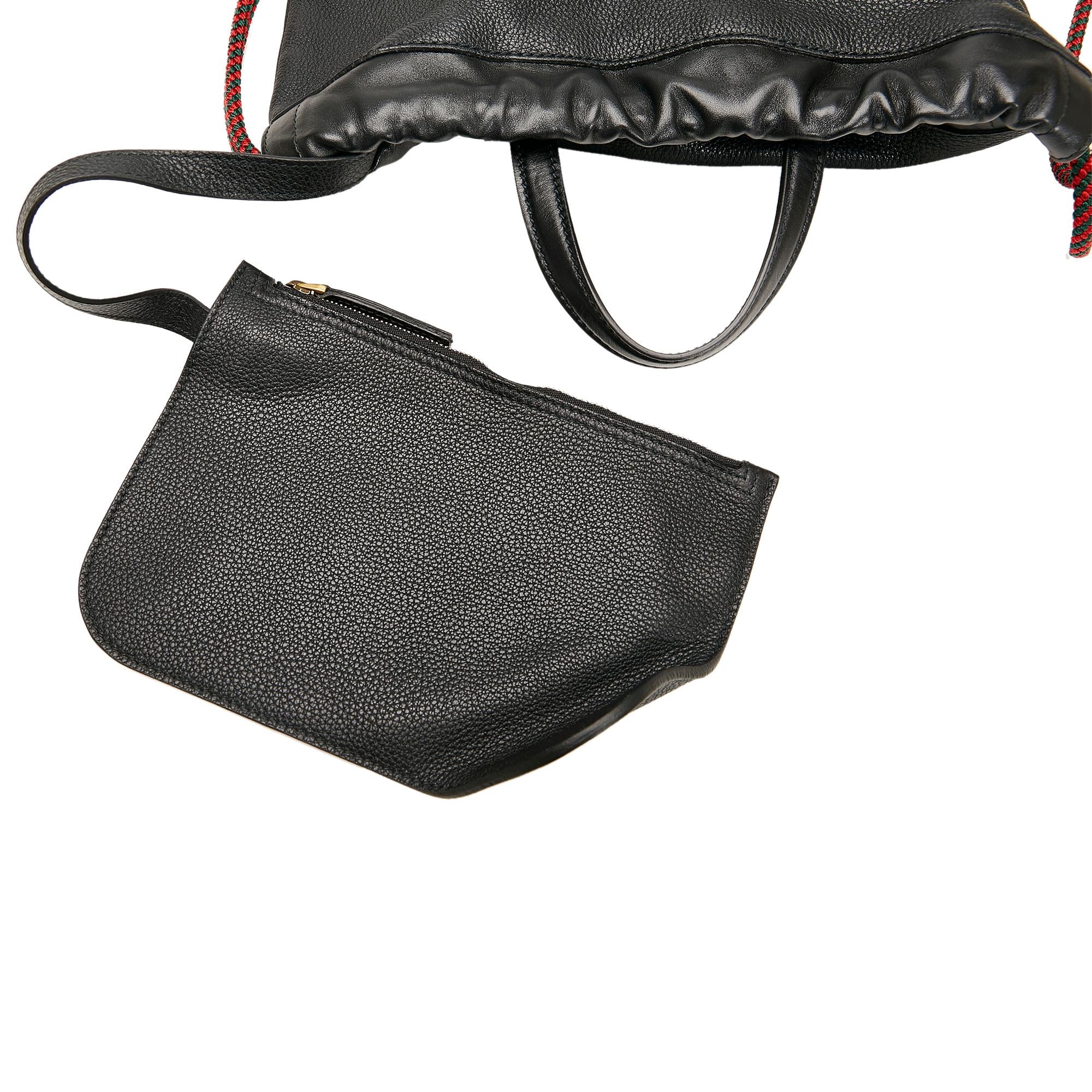 Gucci Logo Drawstring Leather Backpack (SHG-f1YPPC)
