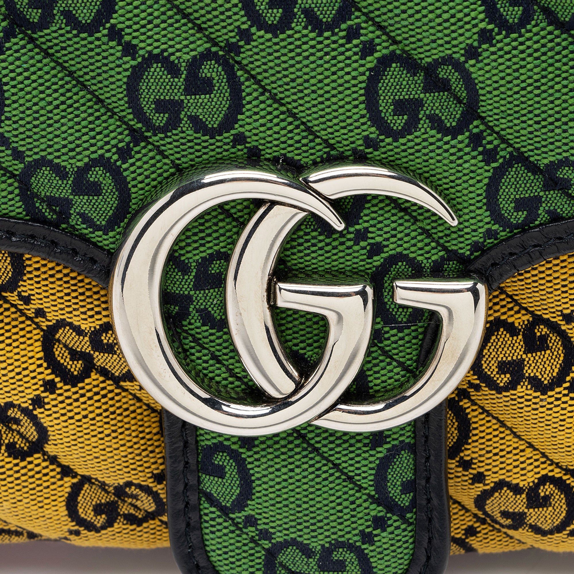 Gucci Multicolor Matelasse GG Canvas Marmont Small Shoulder Flap Bag (SHF-pRWNuq)