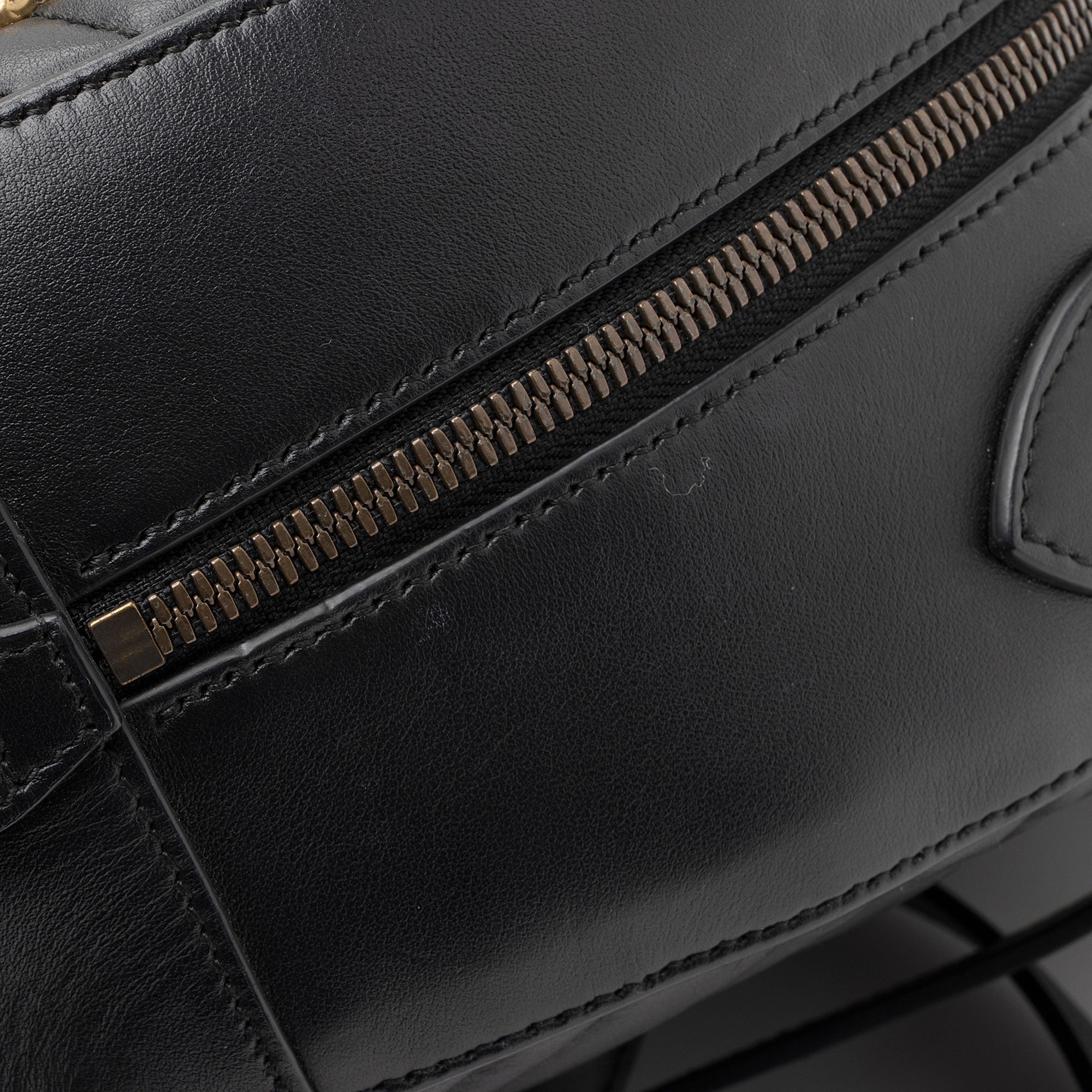 Gucci Matelasse Leather GG Marmont Animal Studs Backpack (SHF-1Xptvj)