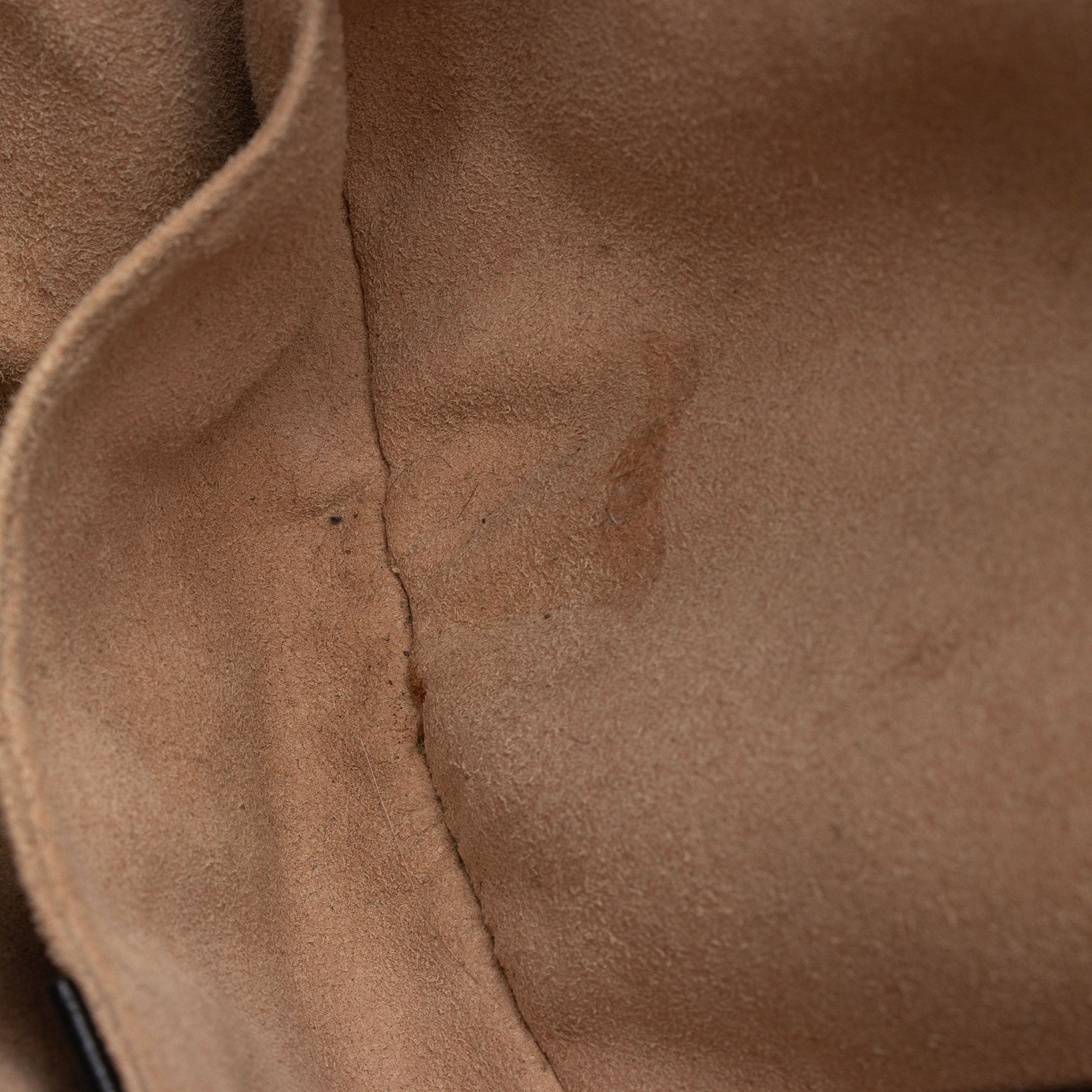 Gucci Matelasse Leather GG Marmont Belt Bag - Size 34 / 85 (SHF-sypfnp)