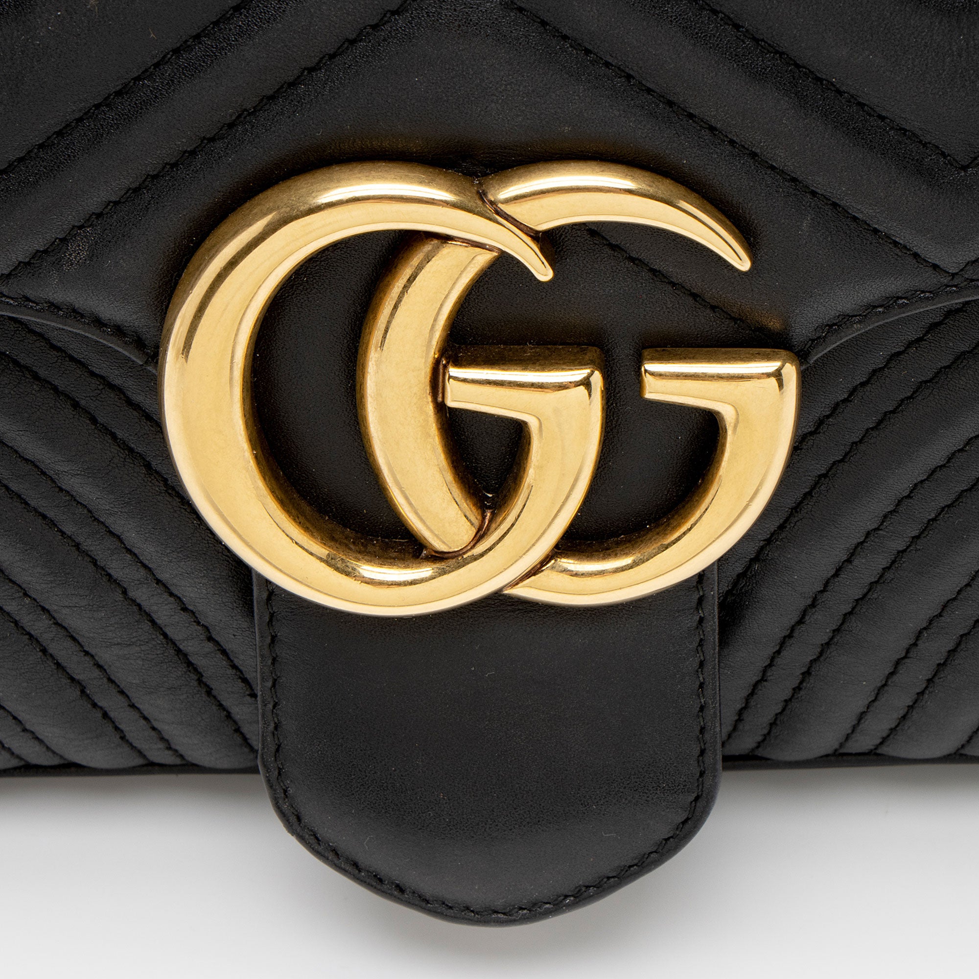Gucci Matelasse Leather GG Marmont Medium Flap Bag
