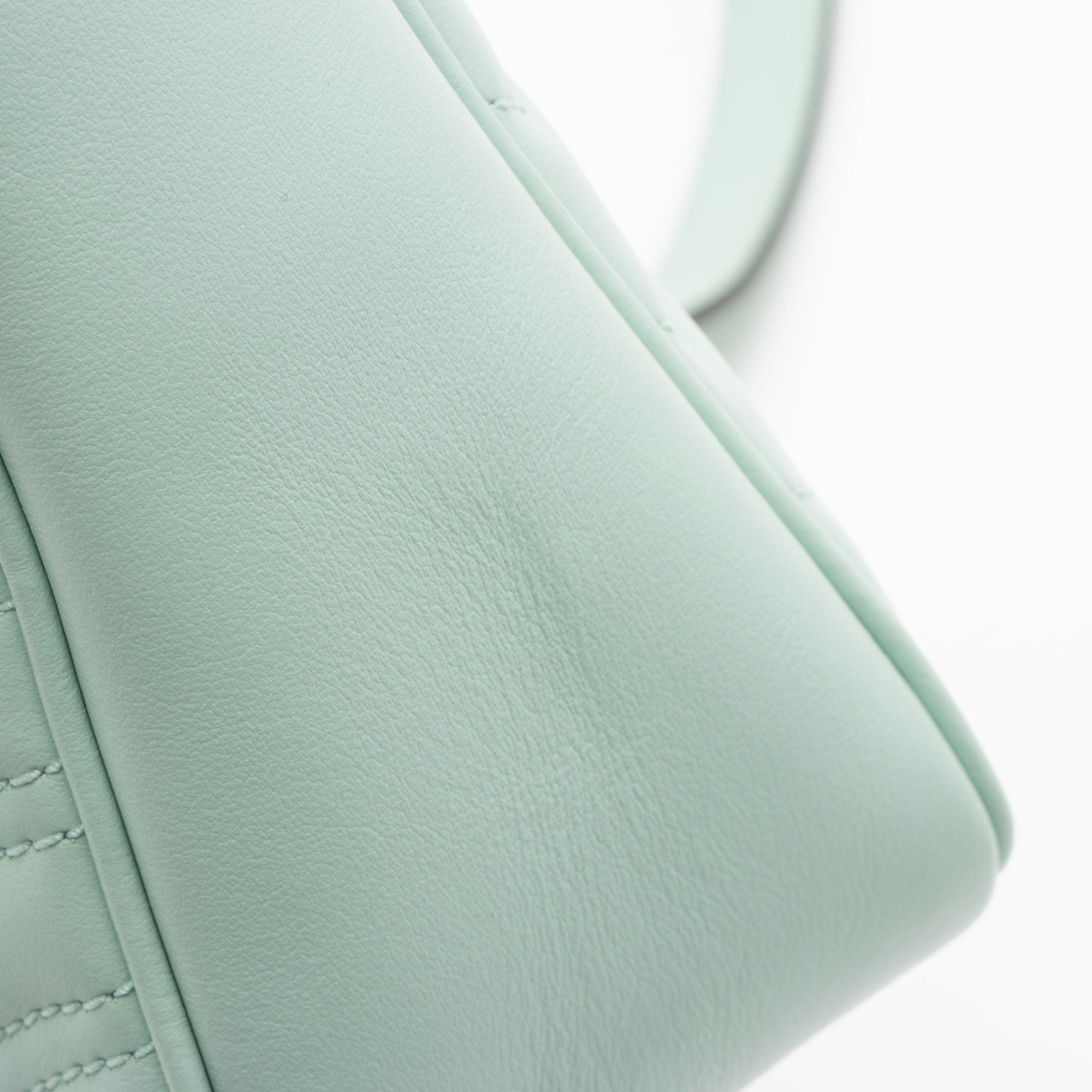 Gucci Matelasse Leather GG Marmont Medium Flap Bag