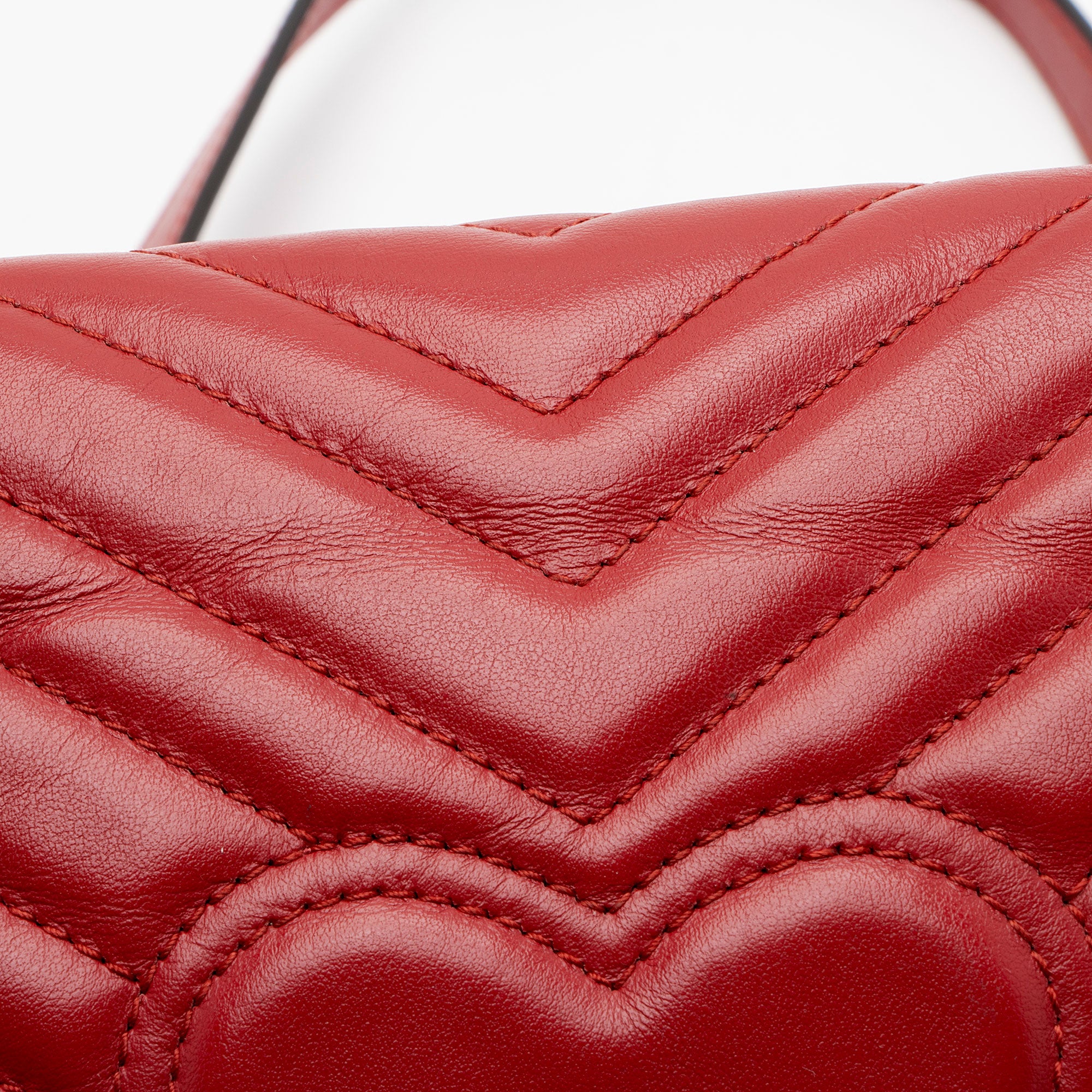Gucci Matelasse Leather GG Marmont Medium Flap Bag