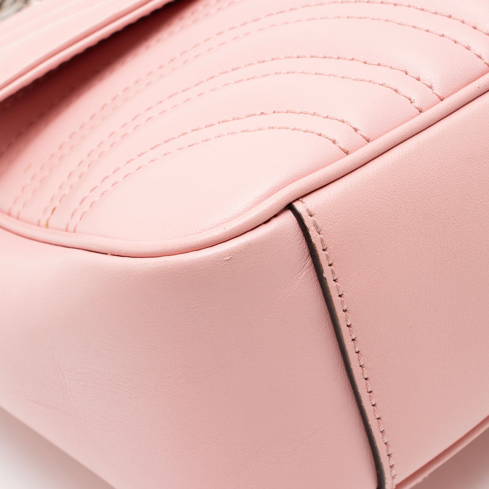 Gucci Matelasse Leather GG Marmont Medium Flap Bag