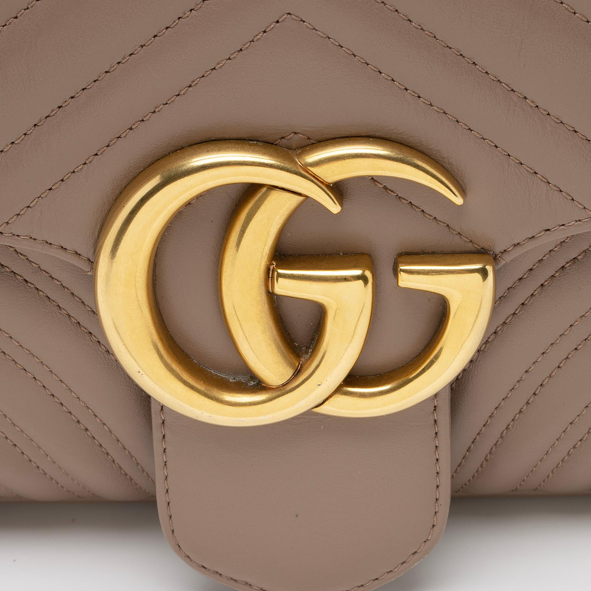 Gucci Matelasse Leather GG Marmont Medium Flap Shoulder Bag (SHF-tSeuq4)