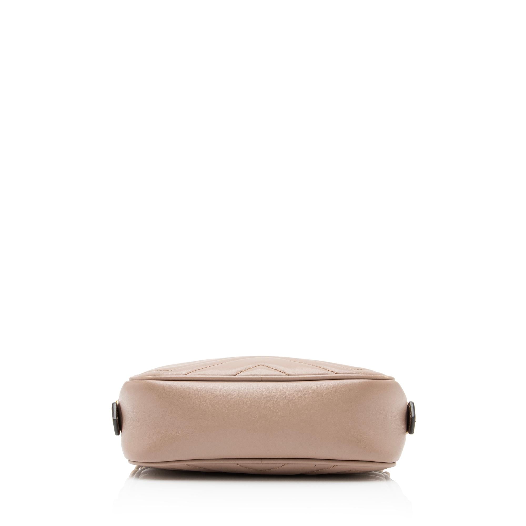 Gucci Matelasse Leather GG Marmont Mini Bag (SHF-joOG1O)