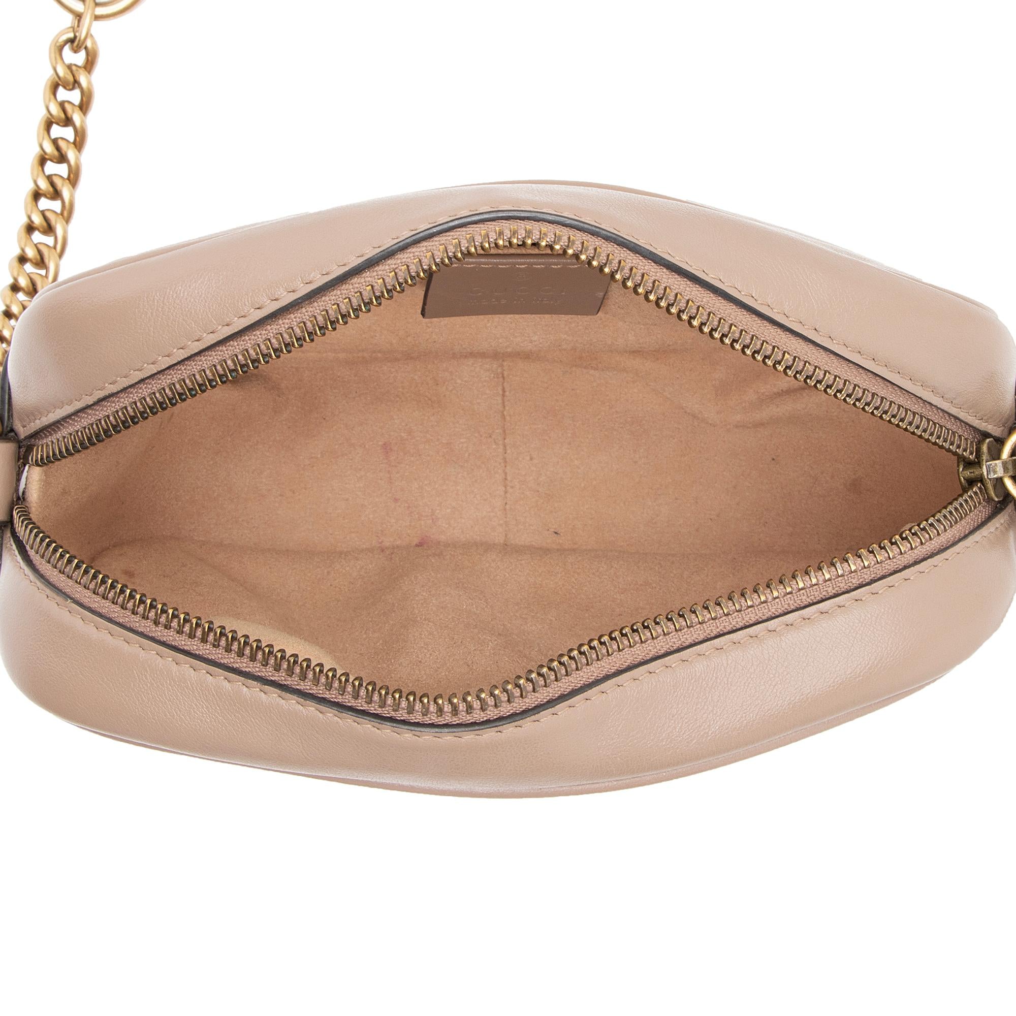 Gucci Matelasse Leather GG Marmont Mini Bag (SHF-joOG1O)