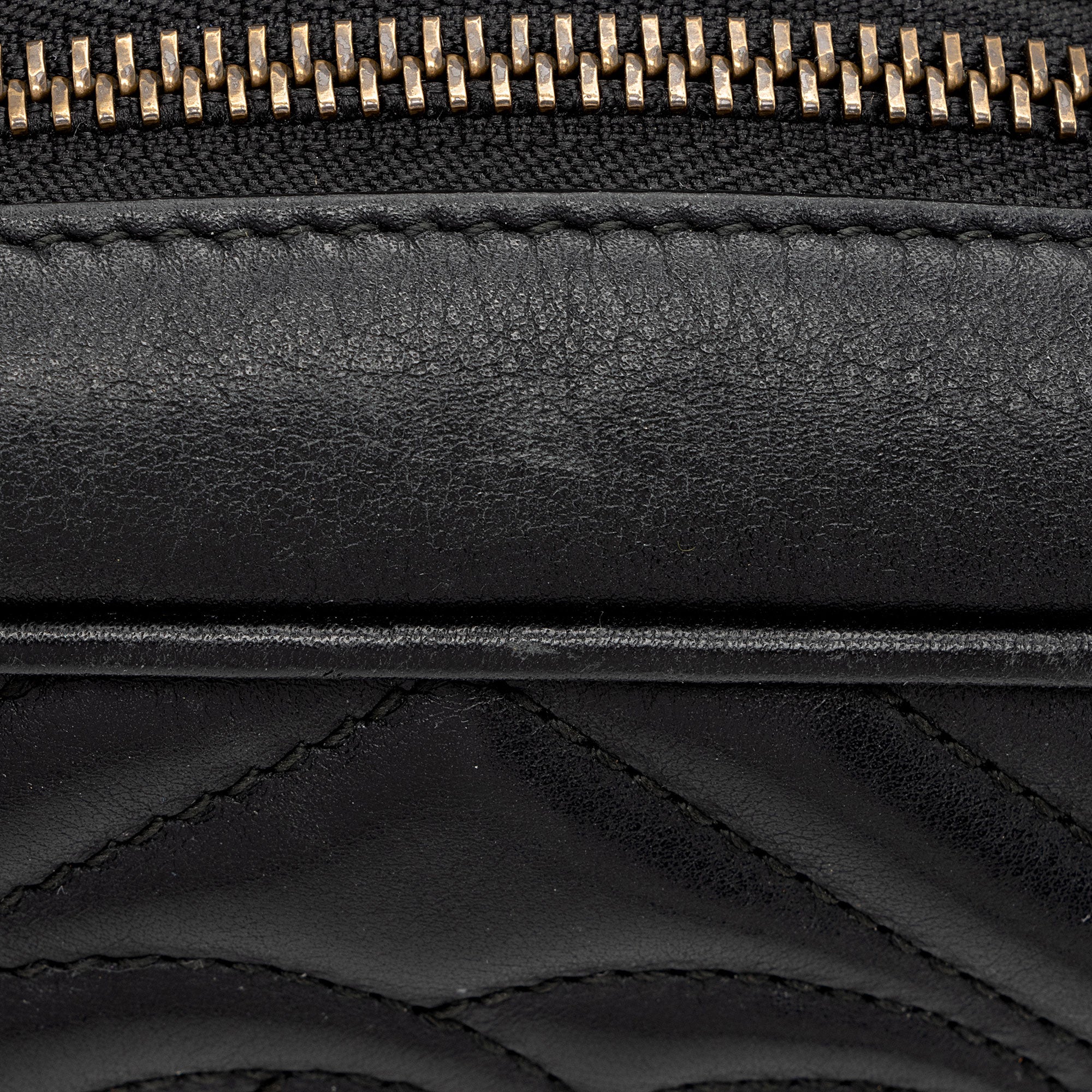 Gucci Matelasse Leather GG Marmont Mini Bag (SHF-MVP7lQ)