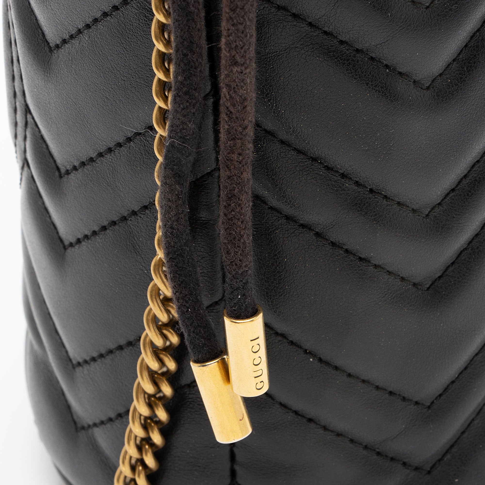 Gucci Matelasse Leather GG Marmont Mini Bucket Bag