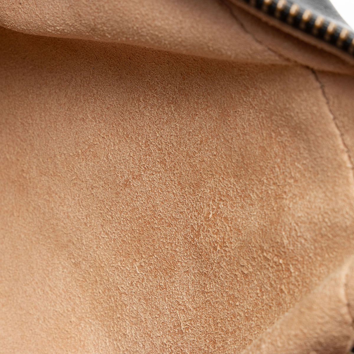Gucci Matelasse Leather GG Marmont Mini Camera Bag