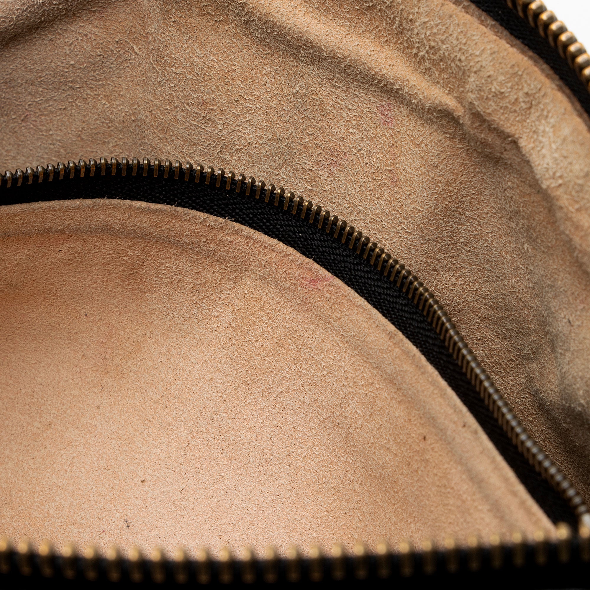 Gucci Matelasse Leather GG Marmont Mini Chain Bag (SHF-CwKDsc)