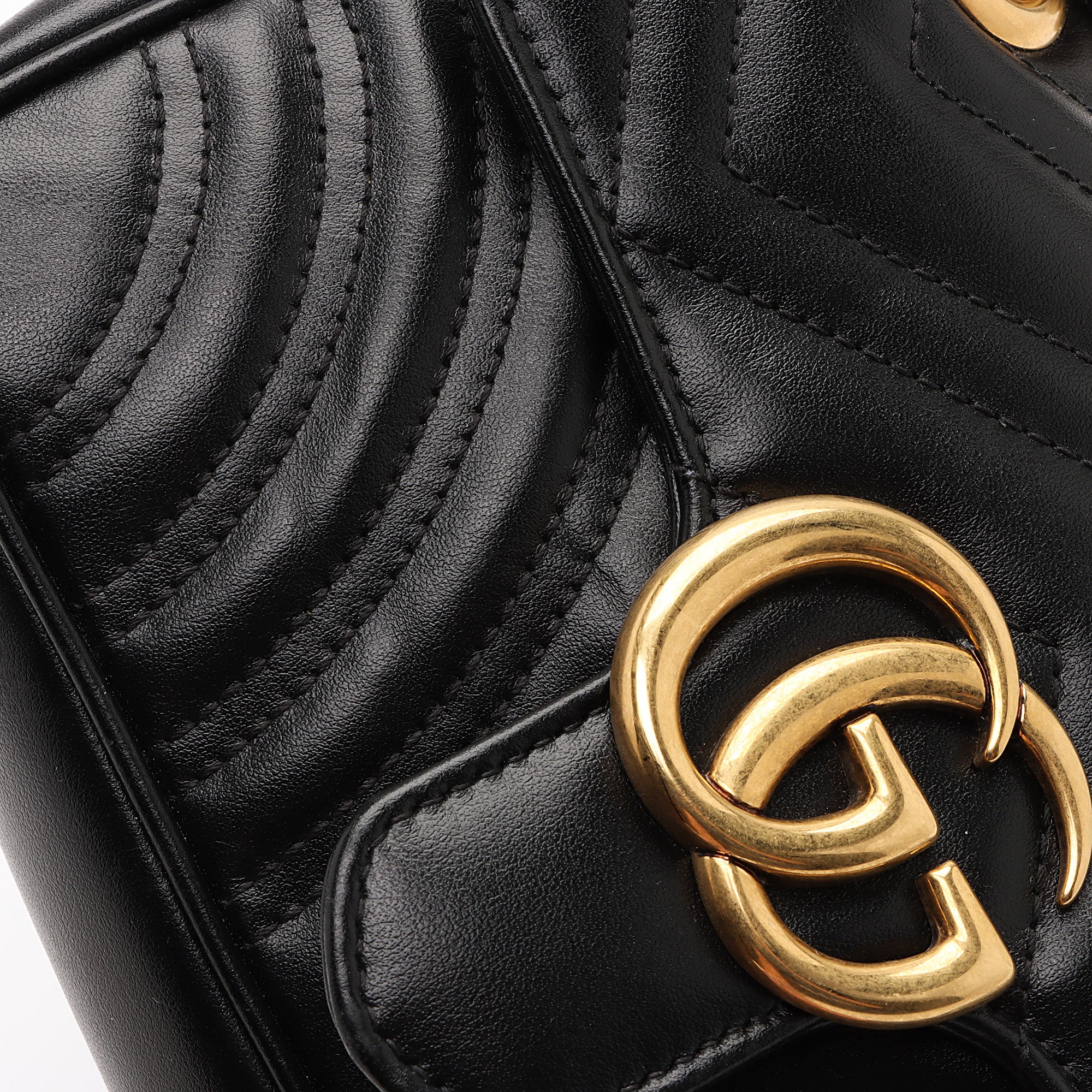 Gucci Matelasse Leather GG Marmont Mini Shoulder Bag (SHF-iWJZlj)