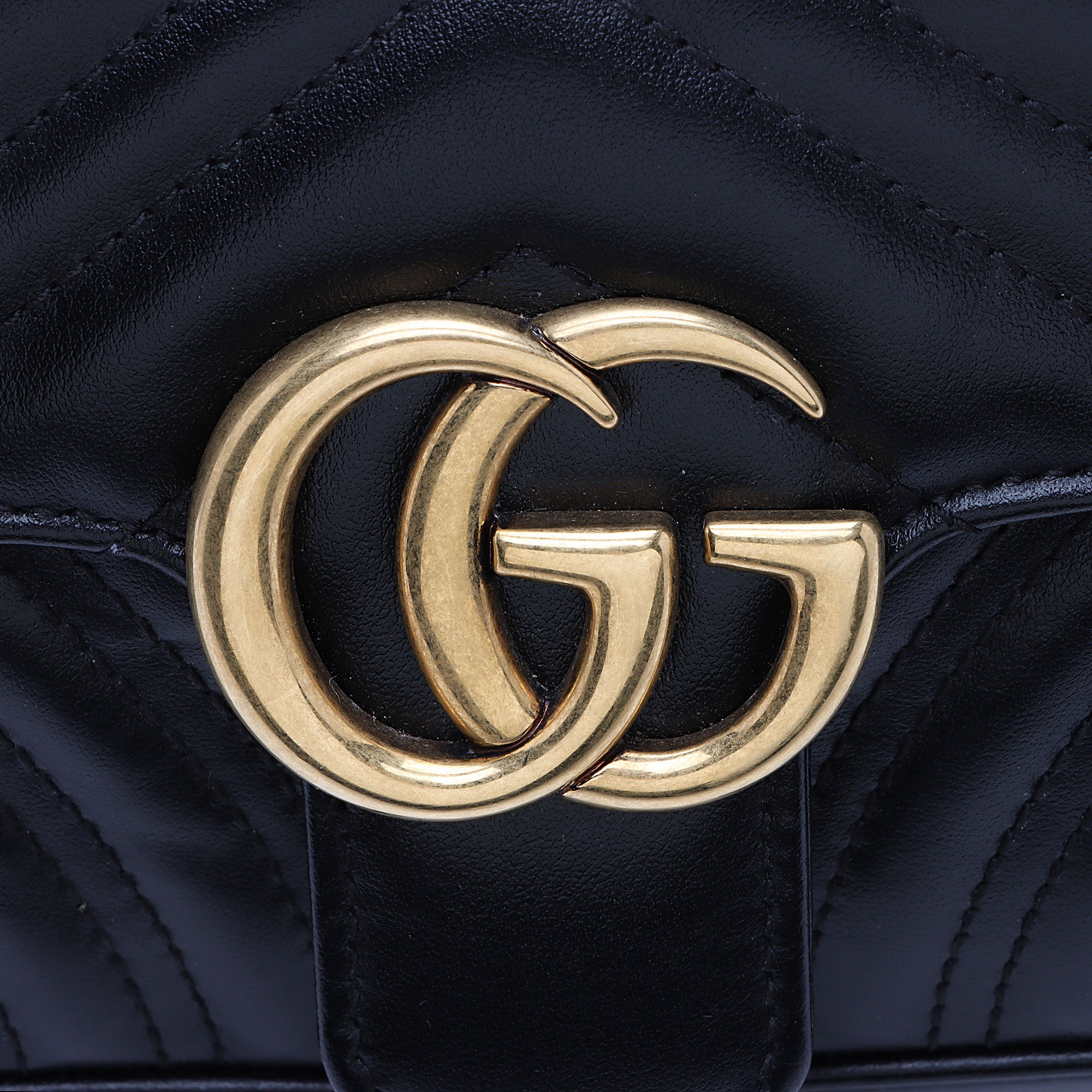 Gucci Matelasse Leather GG Marmont Mini Shoulder Bag (SHF-iWJZlj)