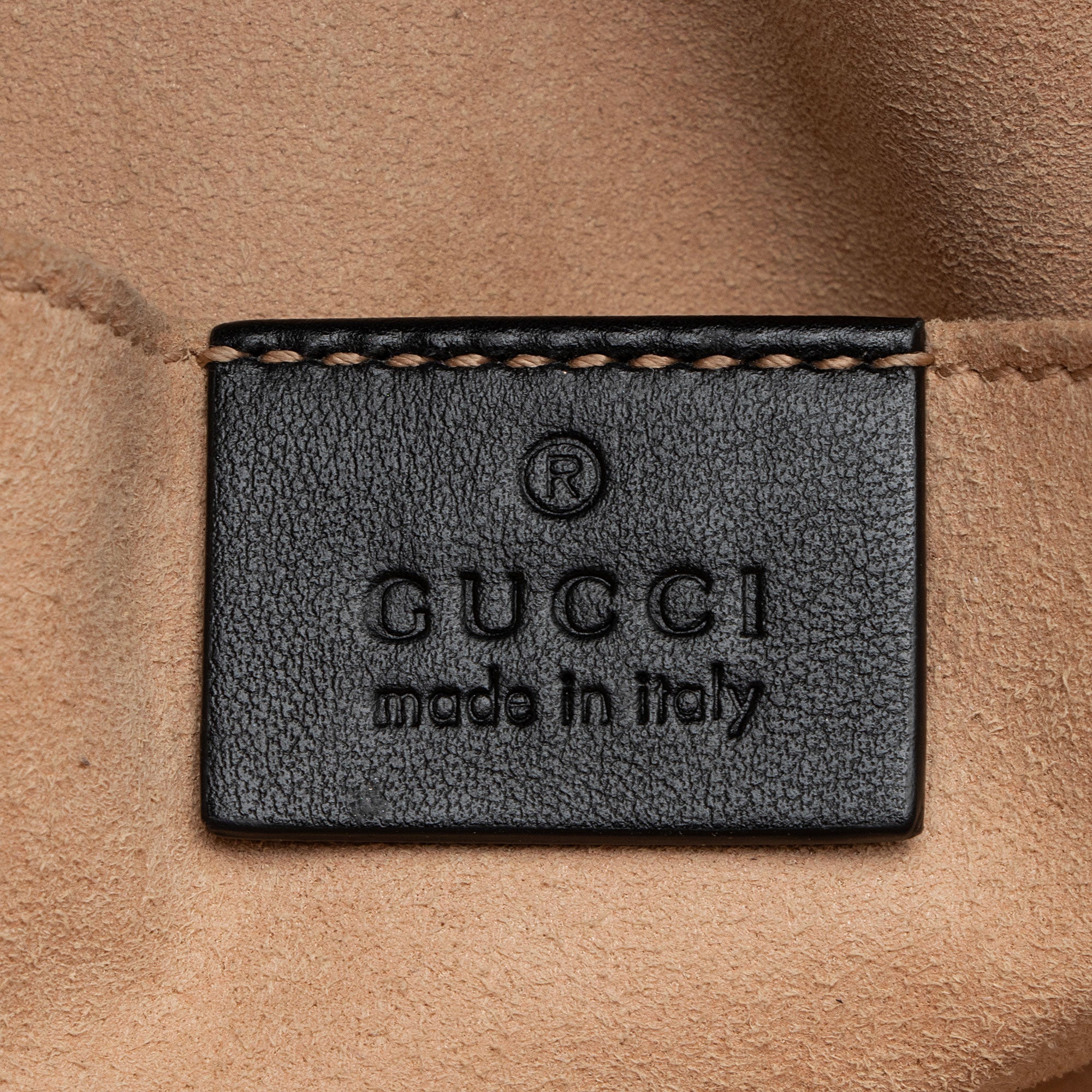 Gucci Matelasse Leather GG Marmont Mini Flap Bag (SHF-3BWamx)