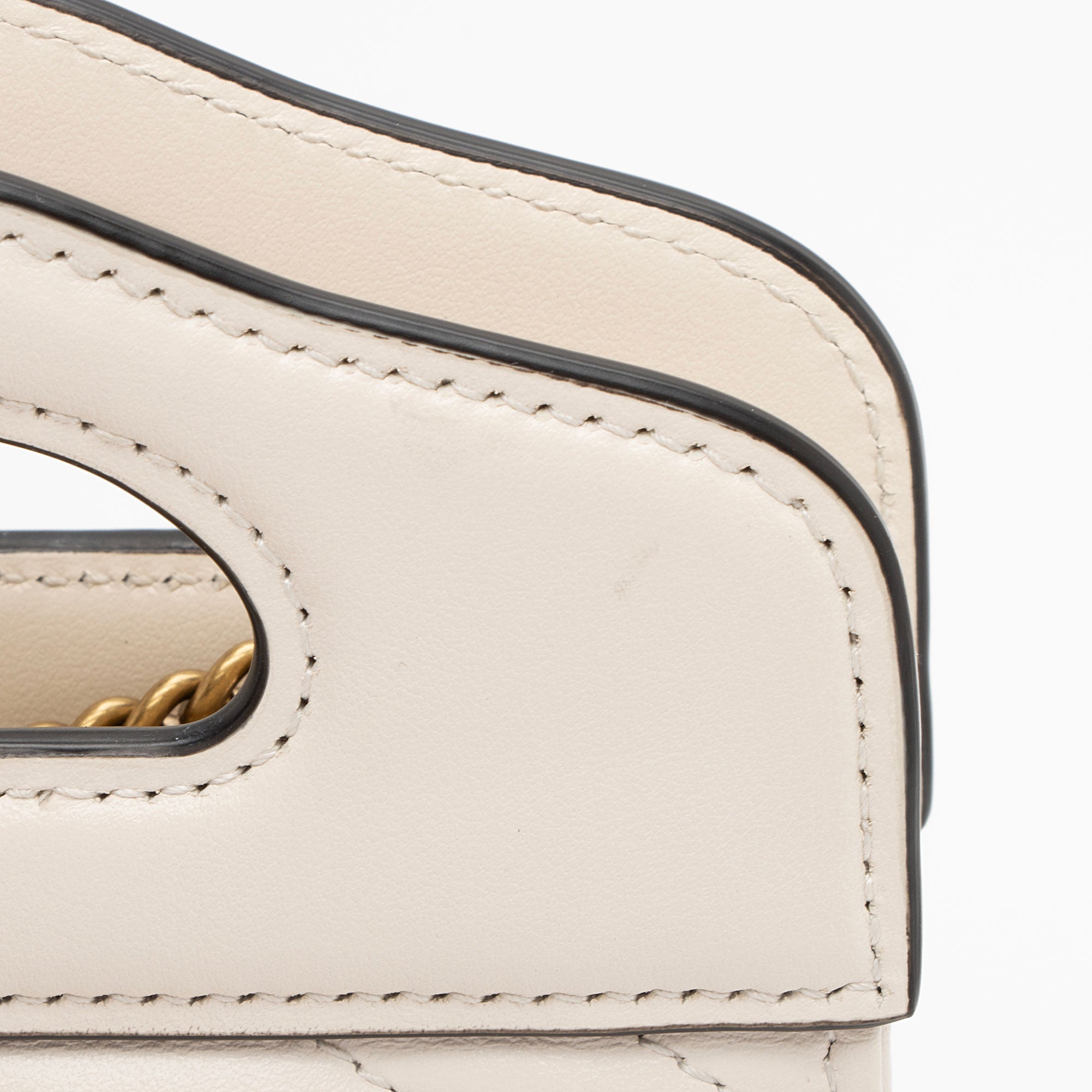Gucci Matelasse Leather GG Marmont Mini Slip Top Handle (SHF-krsWgi)