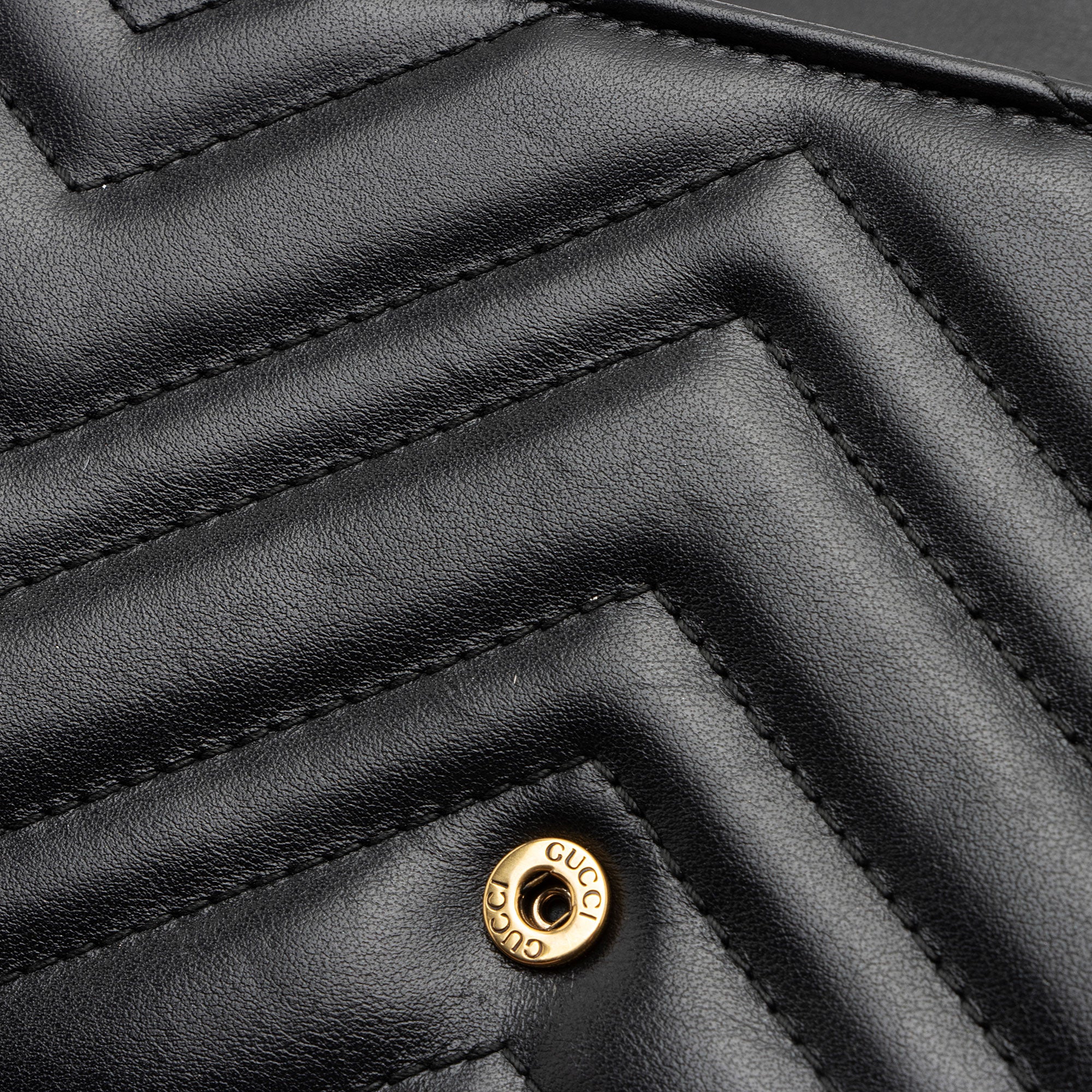 Gucci Matelasse Leather GG Marmont Mini Wallet on Chain (SHF-Us5Ysf)