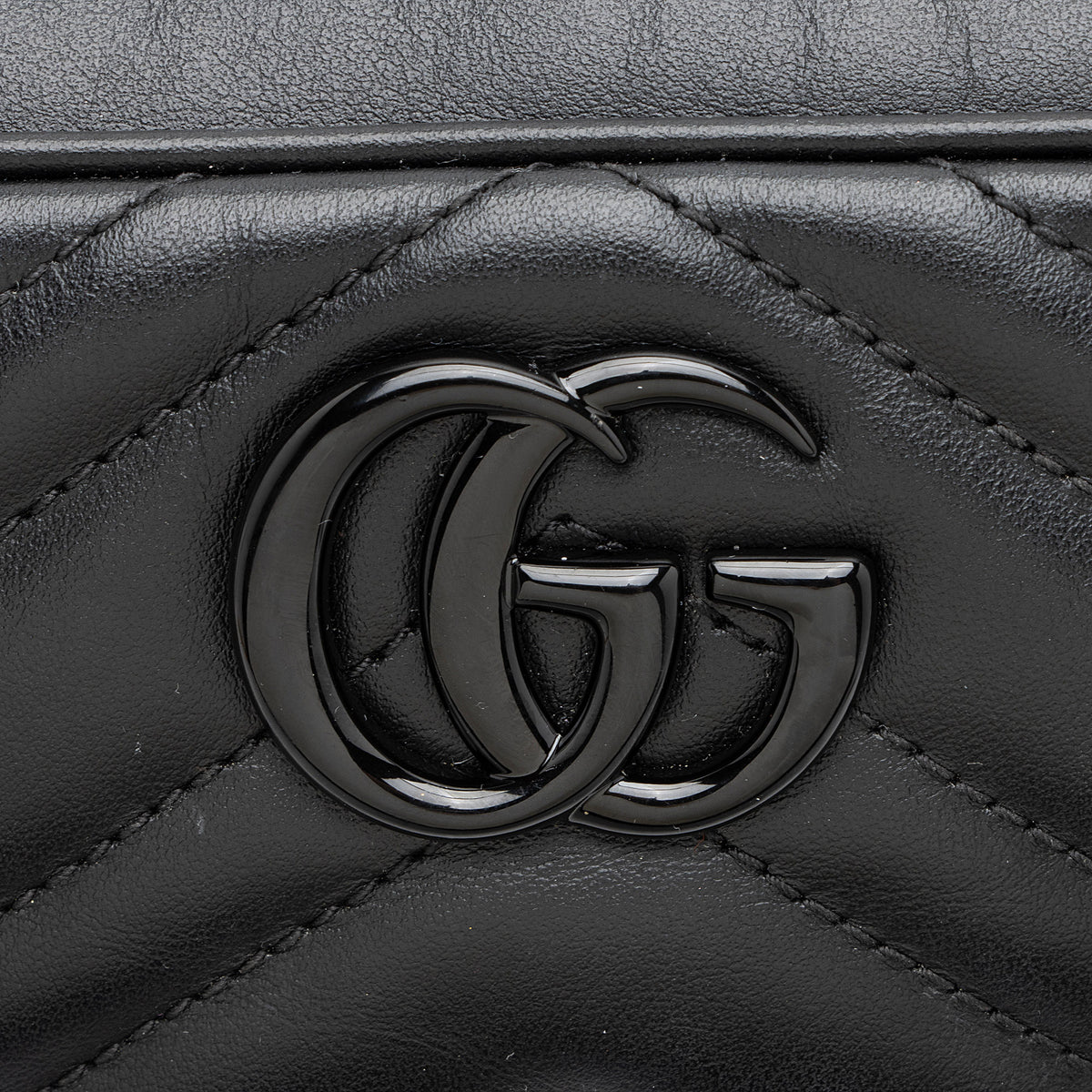 Gucci Matelasse Leather GG Marmont Monochrome Mini Camera Bag