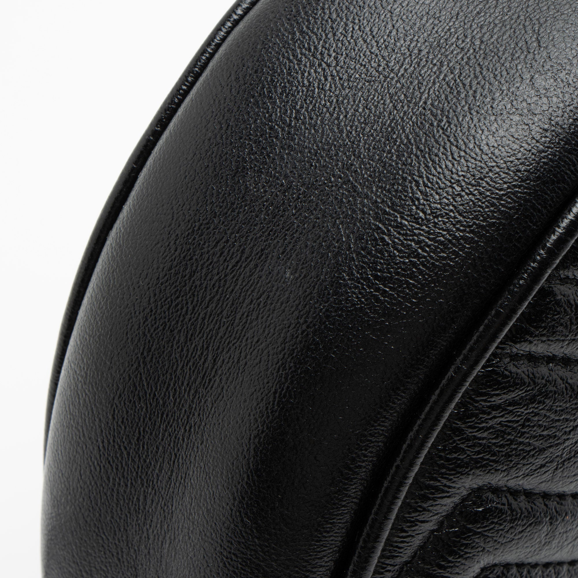 Gucci Matelasse Leather GG Marmont Round Mini Shoulder Bag (SHF-zohuy0)