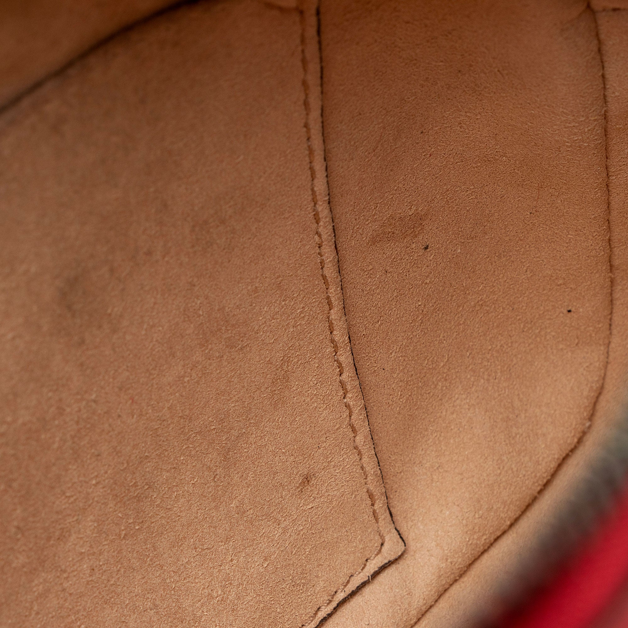 Gucci Matelasse Leather GG Marmont Small Camera Bag