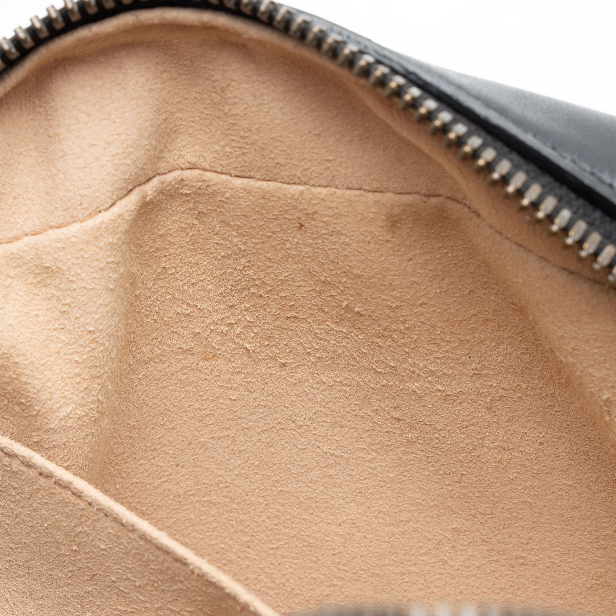 Gucci Matelasse Leather GG Marmont Small Camera Bag