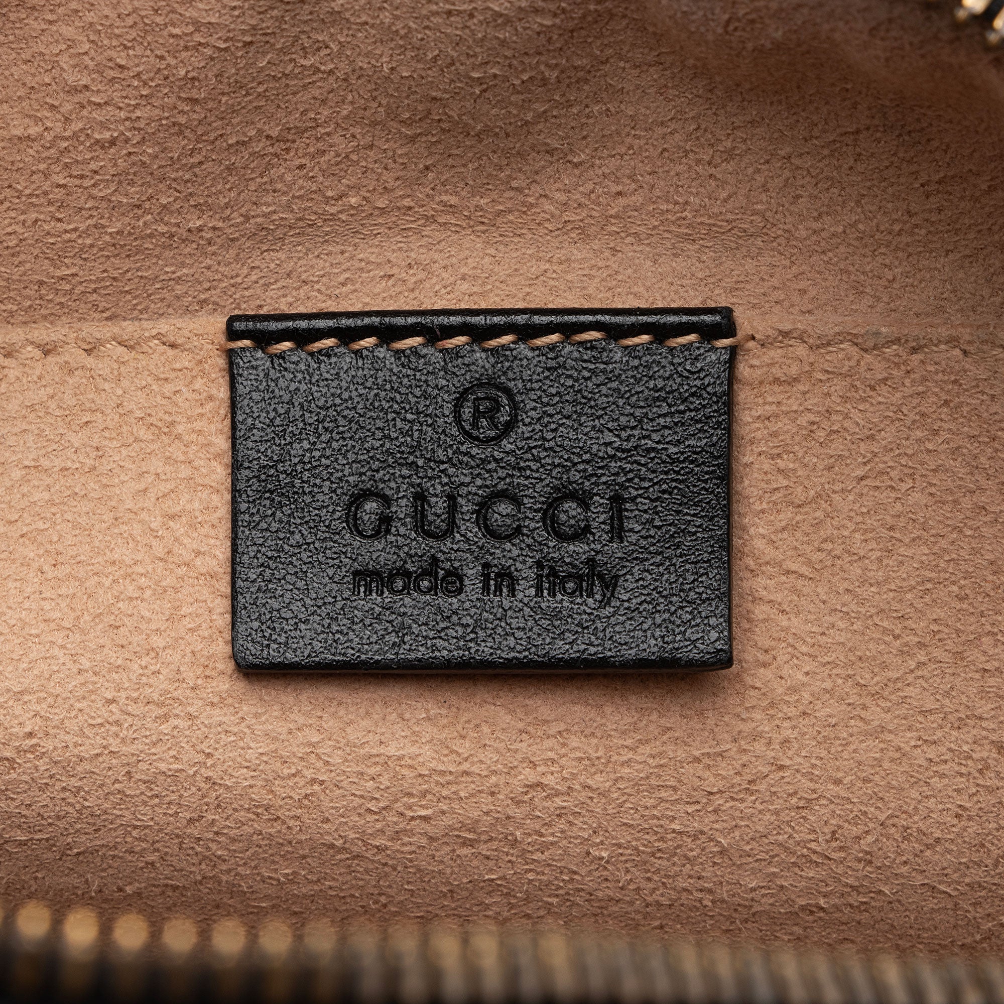 Gucci Matelasse Leather GG Marmont Small Shoulder Bag (SHF-qHsTPi)