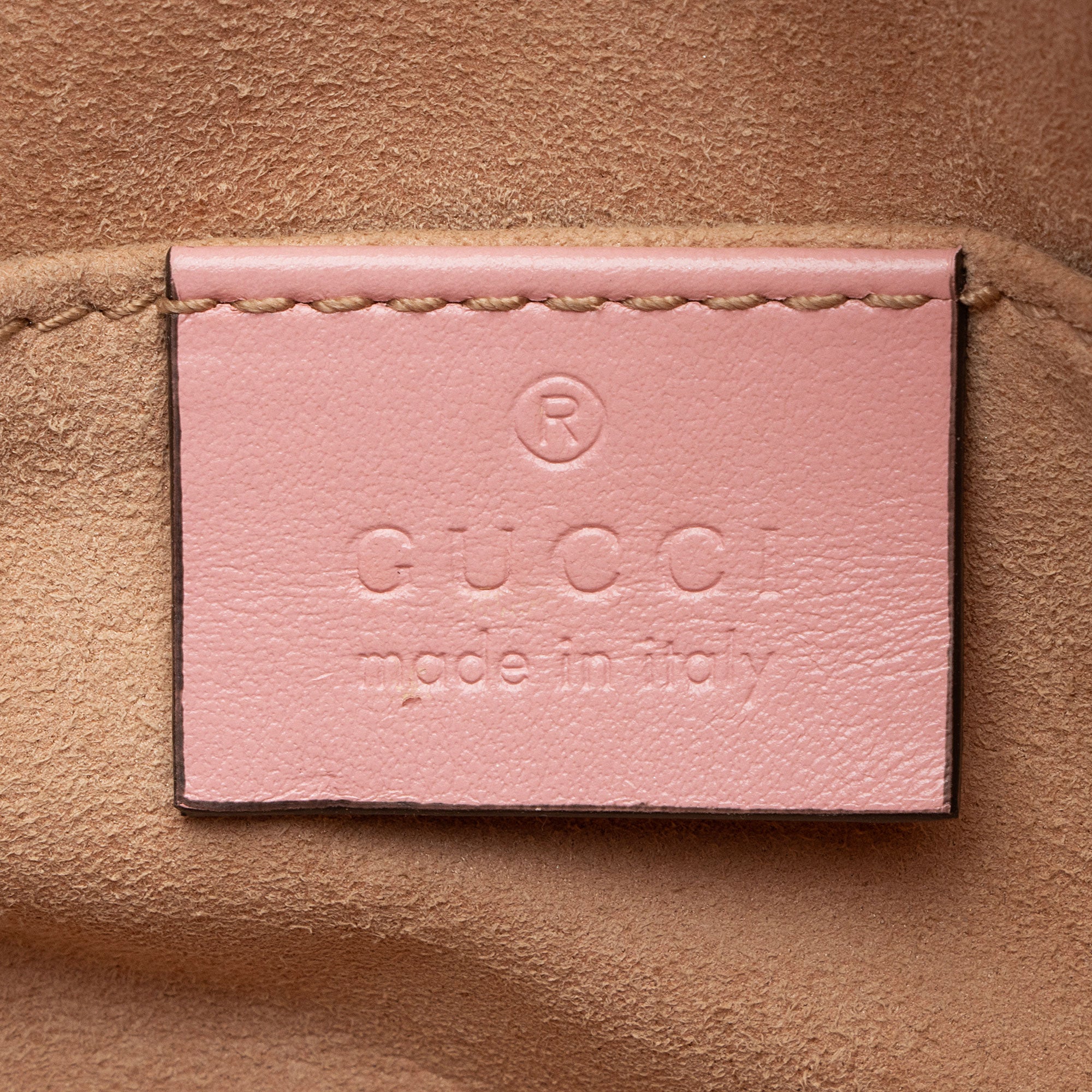 Gucci Matelasse Leather GG Marmont Small Shoulder Bag (SHF-W30FiI)